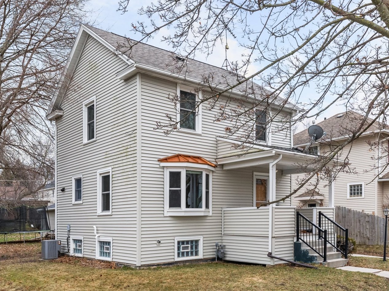1707 N 20th St, Sheboygan, WI 53081