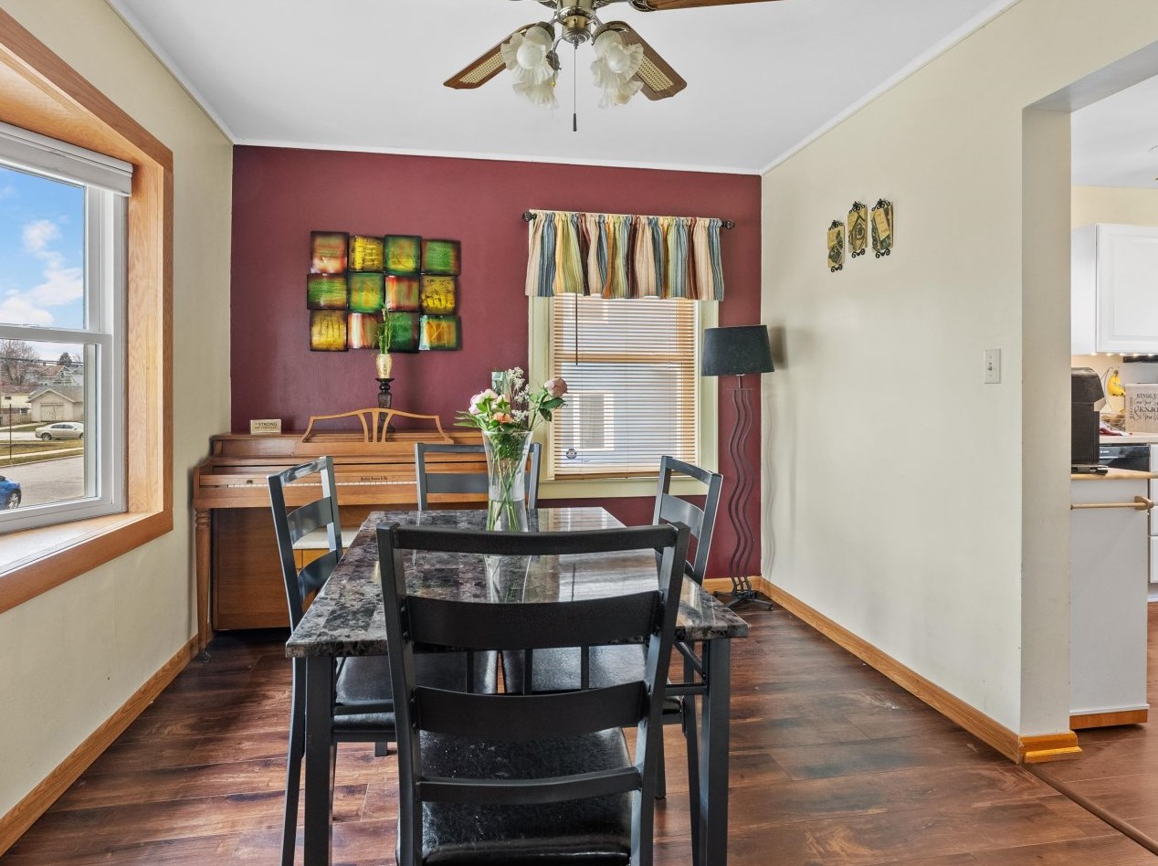 1707 20th St, Sheboygan WI  53081-2206 exterior