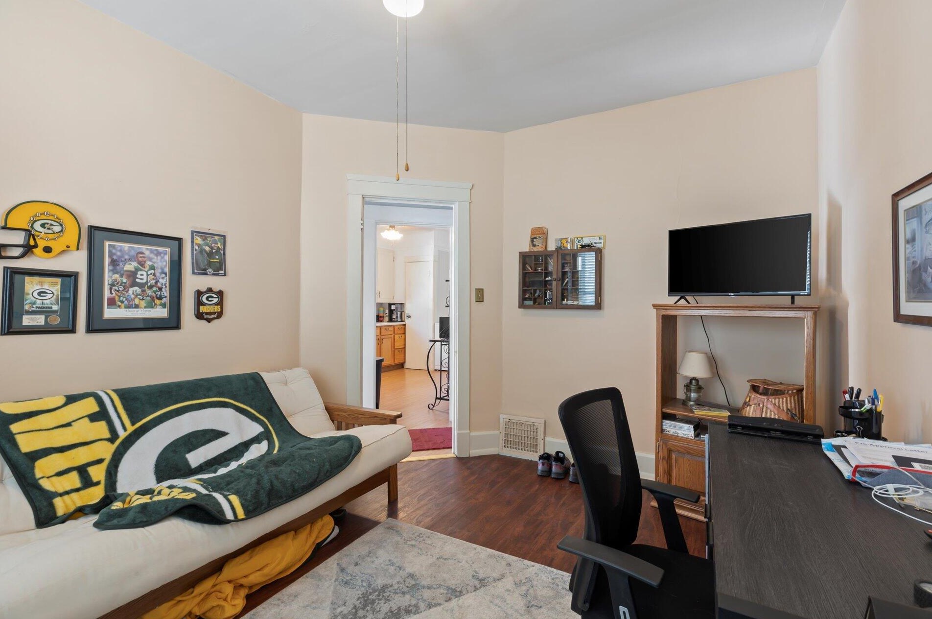 1133 Arthur Ave, Racine WI  53405-2902 exterior