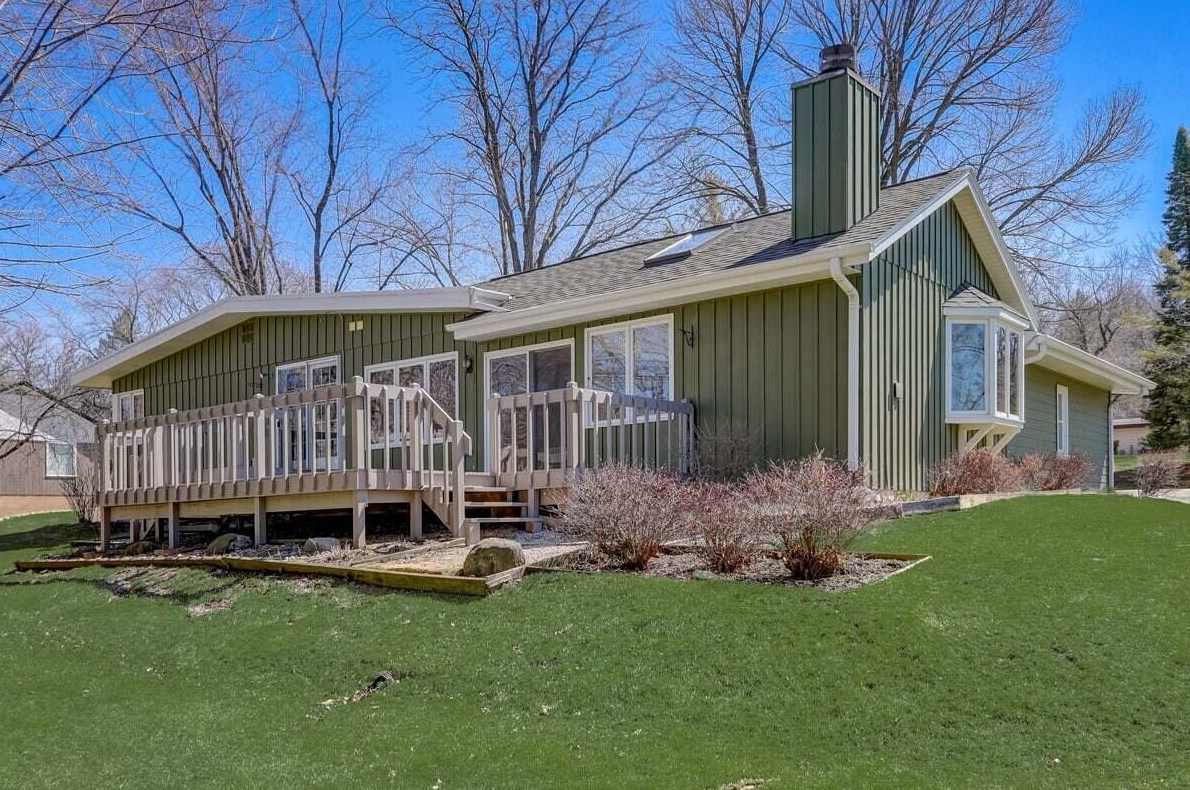 19140 Brookdale Dr, Brookfield, WI 53045-3309