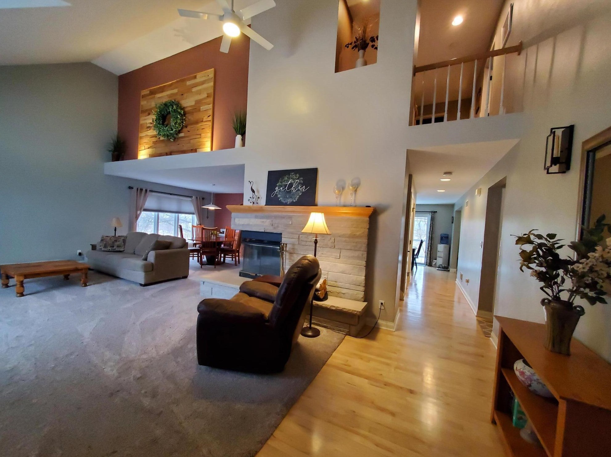 2121 Penhurst Way, Waukesha, WI 53186