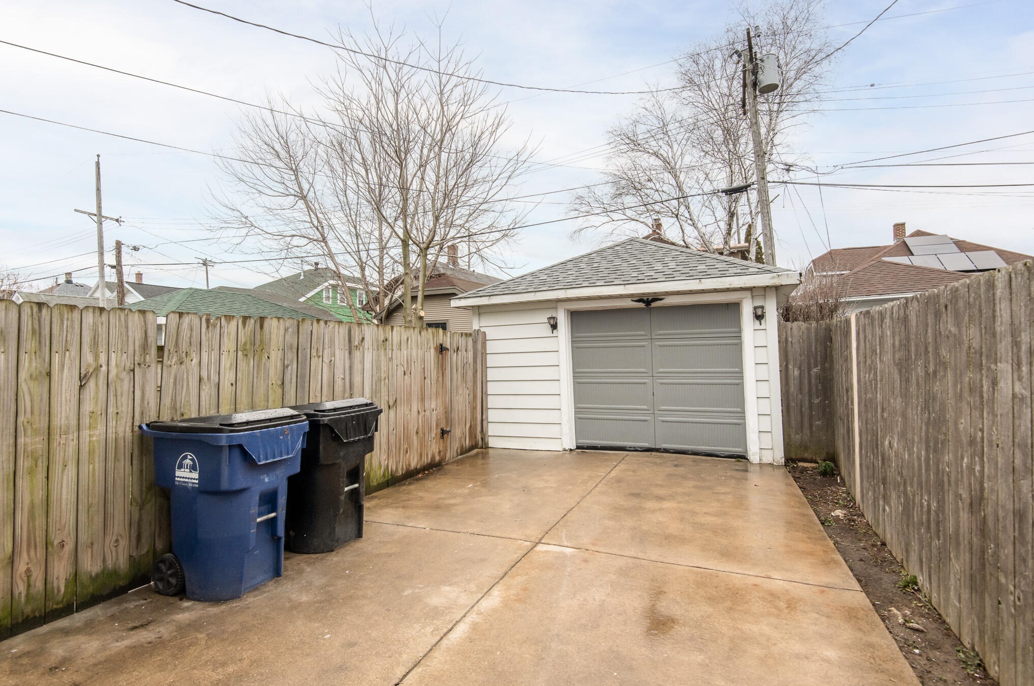 2054 Carter St, Racine, WI 53402-4606