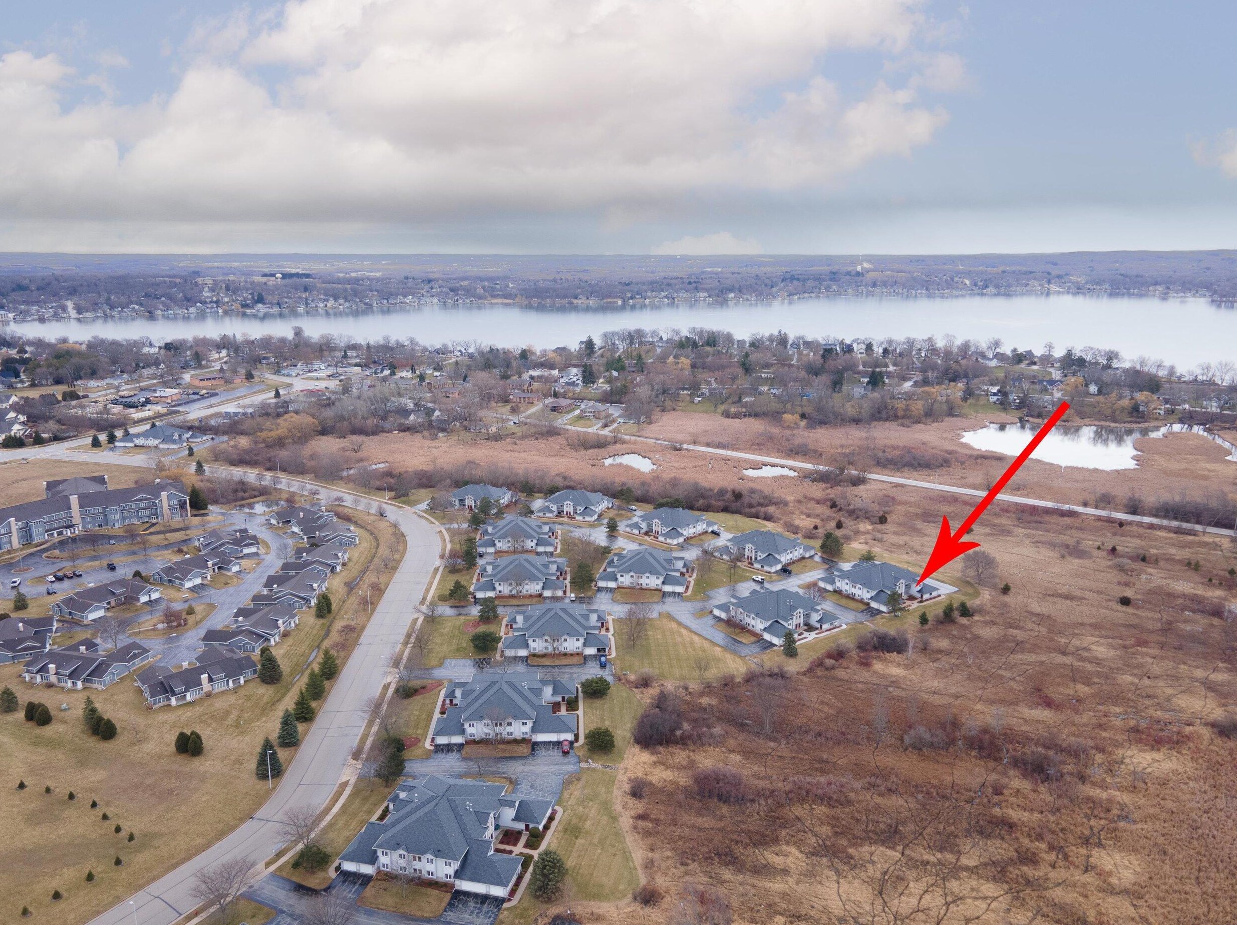859 Quinlan Dr, Pewaukee WI  53072-1856 exterior