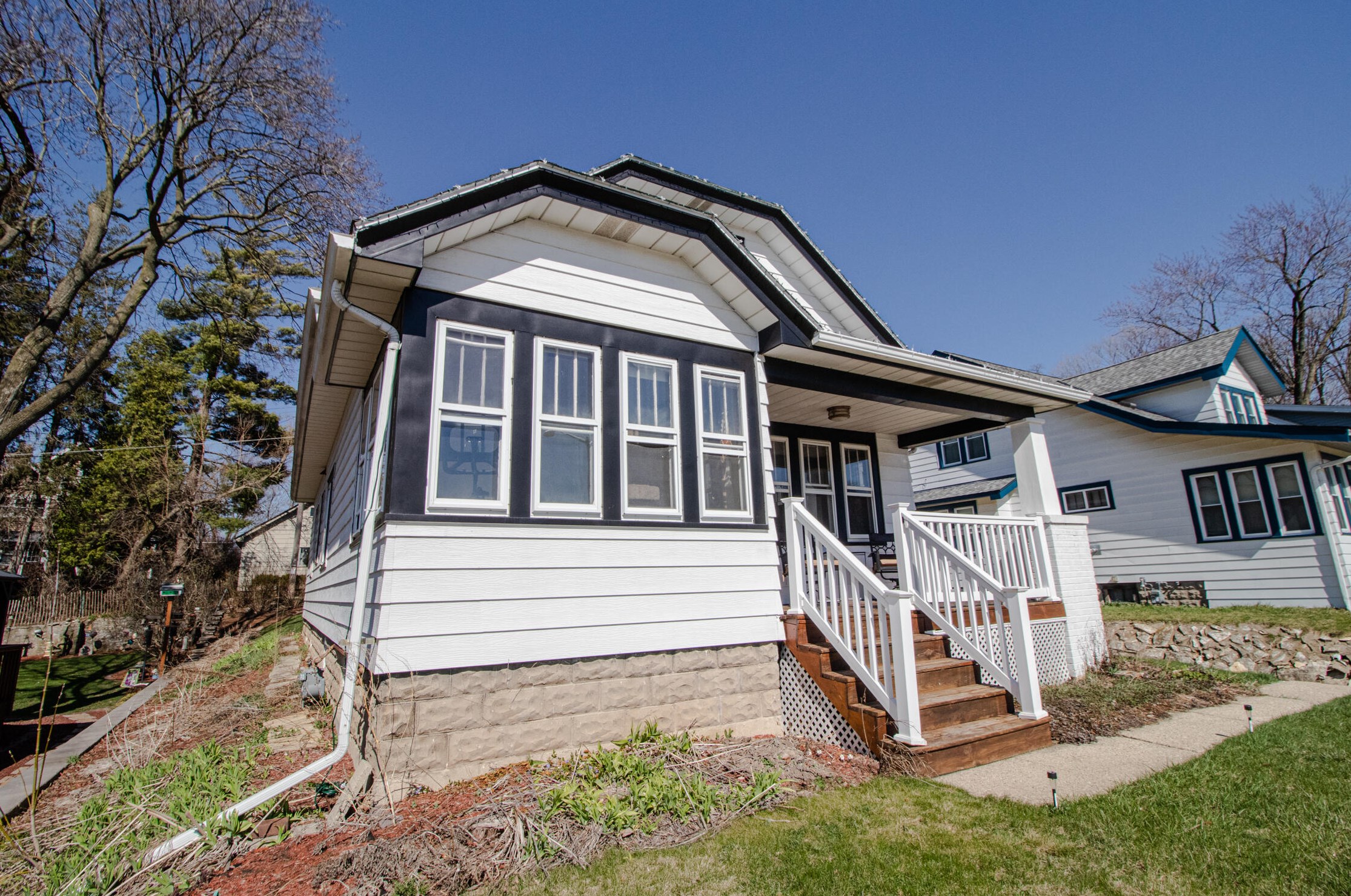 347 Delafield St, Waukesha, WI 53188