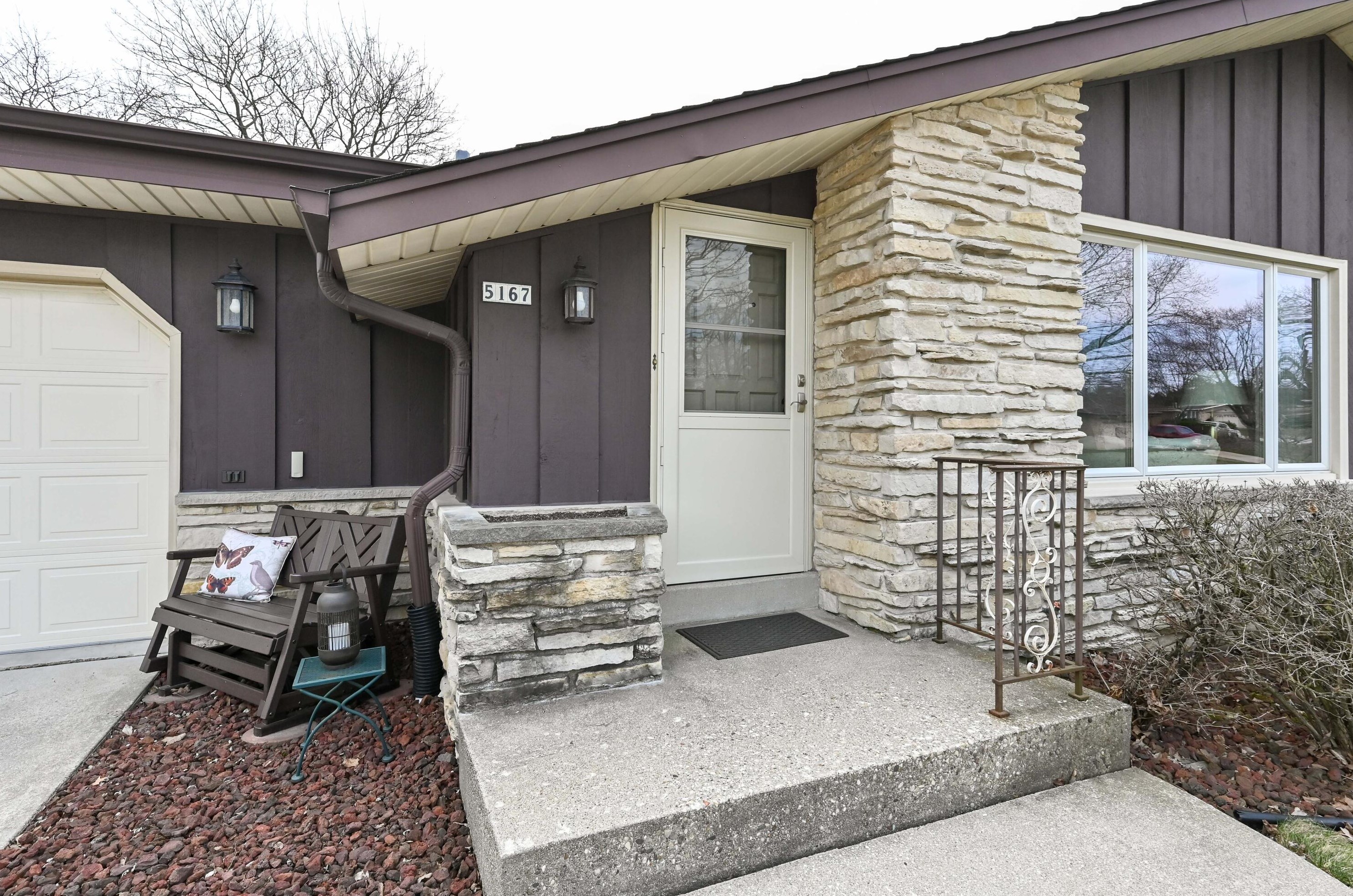 5167 Maplewood Dr, Greendale, WI 53129