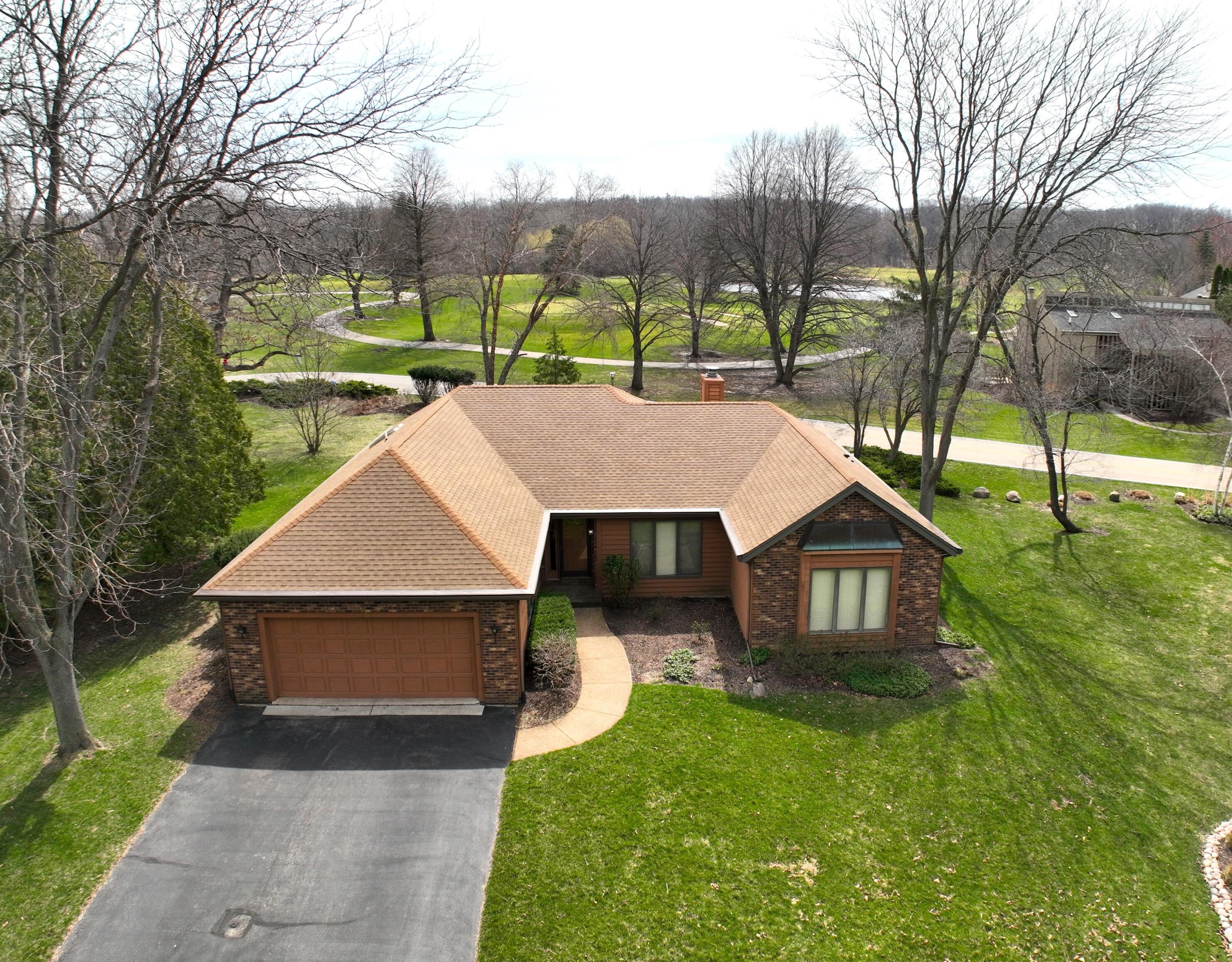 751 Timber Ridge Ct #5, Fontana, WI 53125