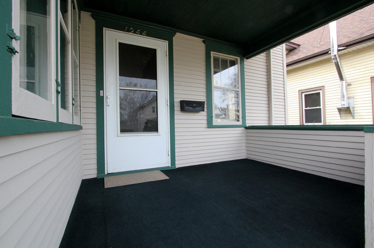 1244 Cleveland Ave, Racine, WI 53405-2930