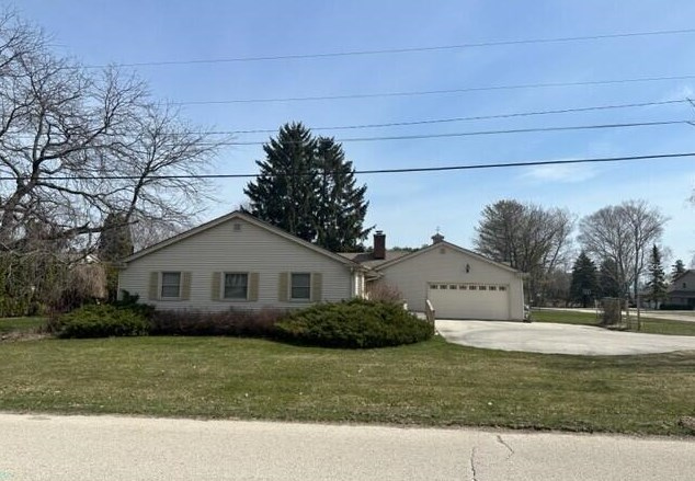 732 Elm Tree Rd, Sheboygan WI  53083-3045 exterior