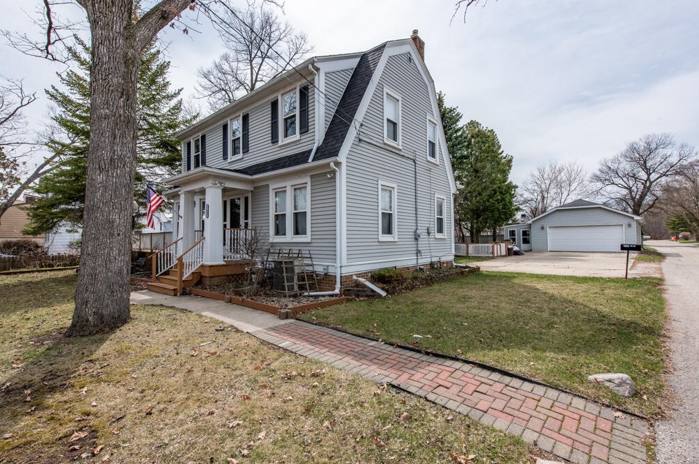 7408 45th Ave, Kenosha, WI 53142