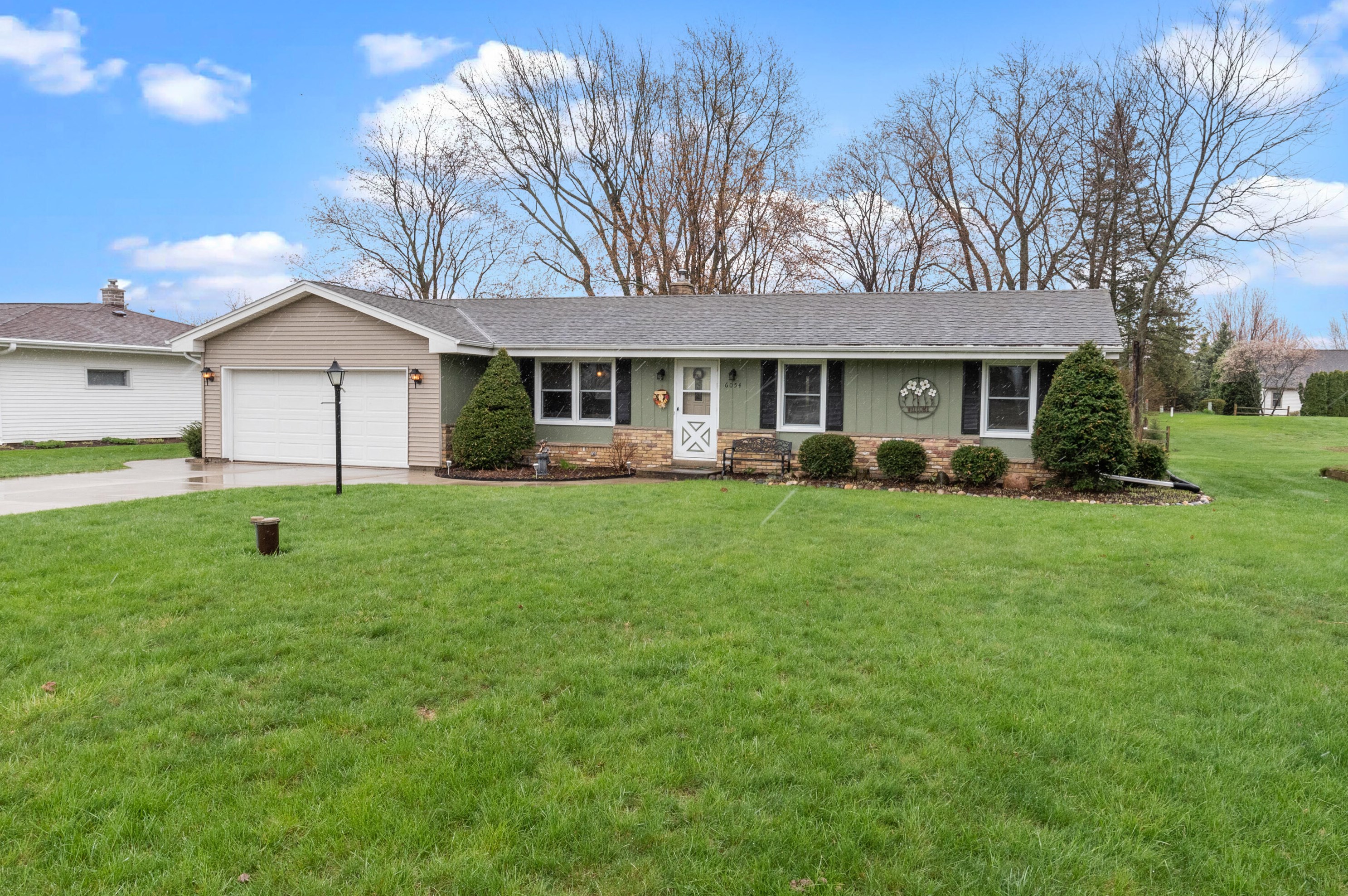 6054 Holly Ln, West Bend, WI 53095