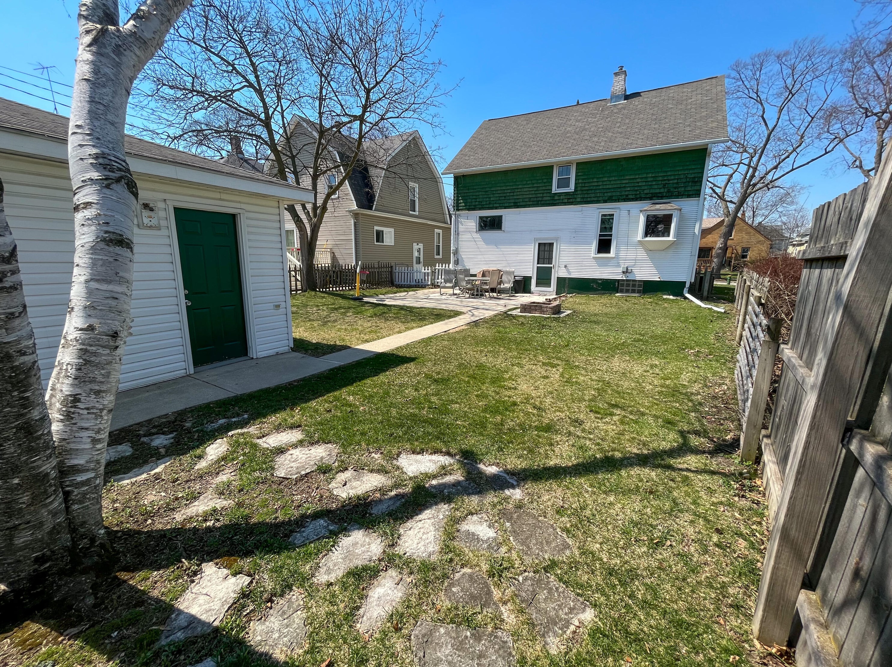 1515 Flett Ave, Racine WI  53405-5041 exterior