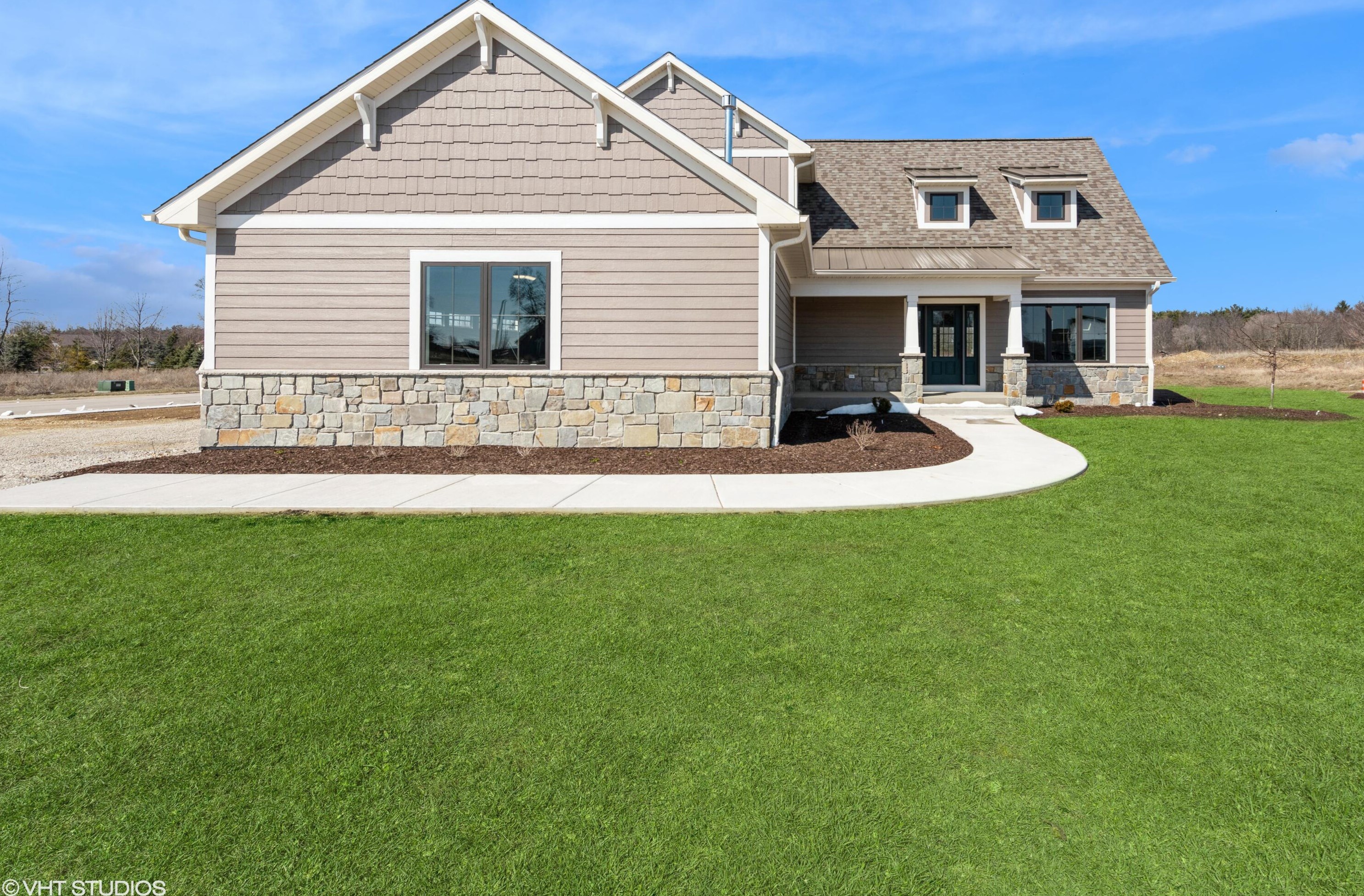 329 91st St, Twin Lakes, WI 53181