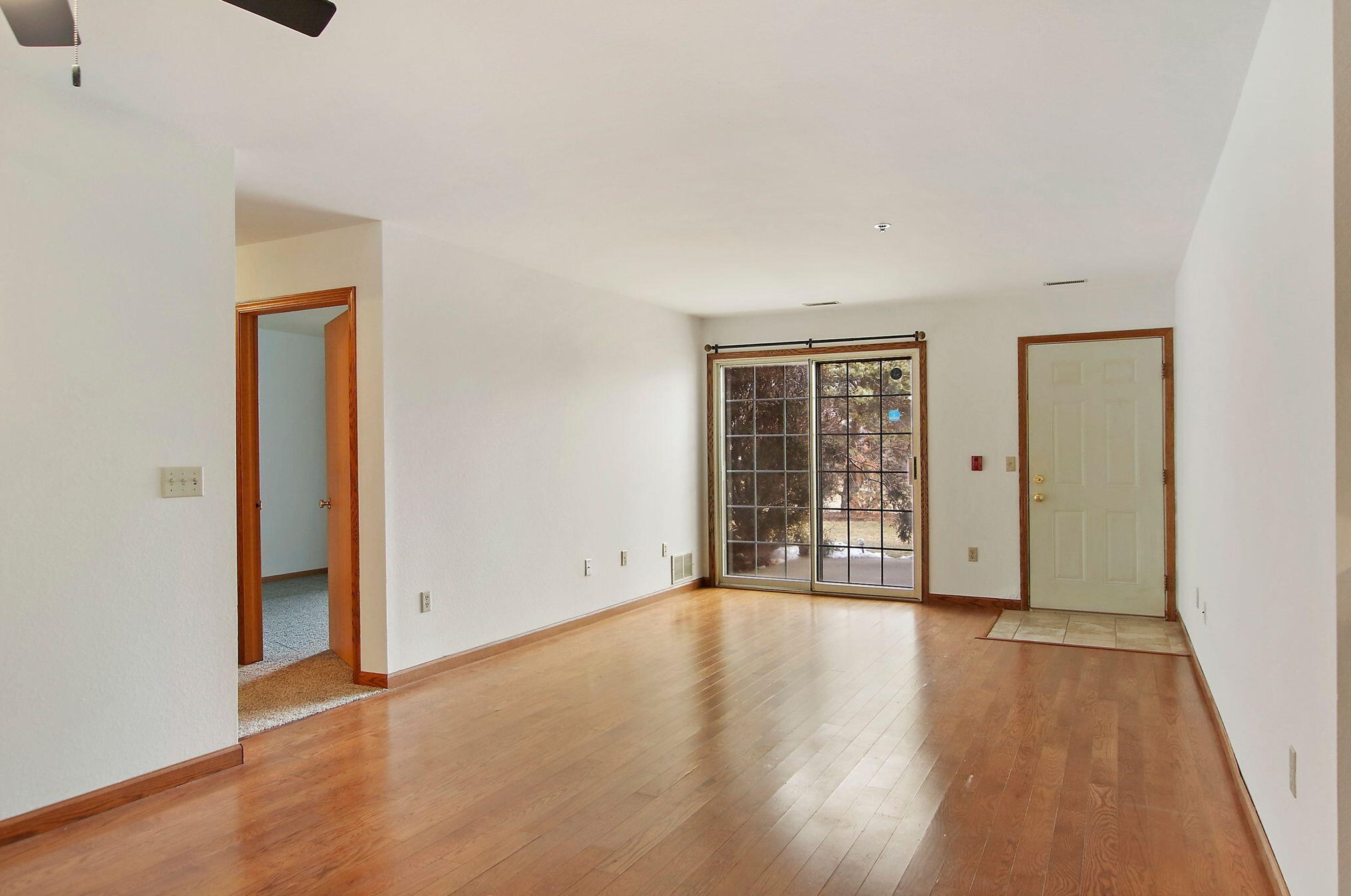 8400 Lexington Pl #8, Kenosha, WI 53158