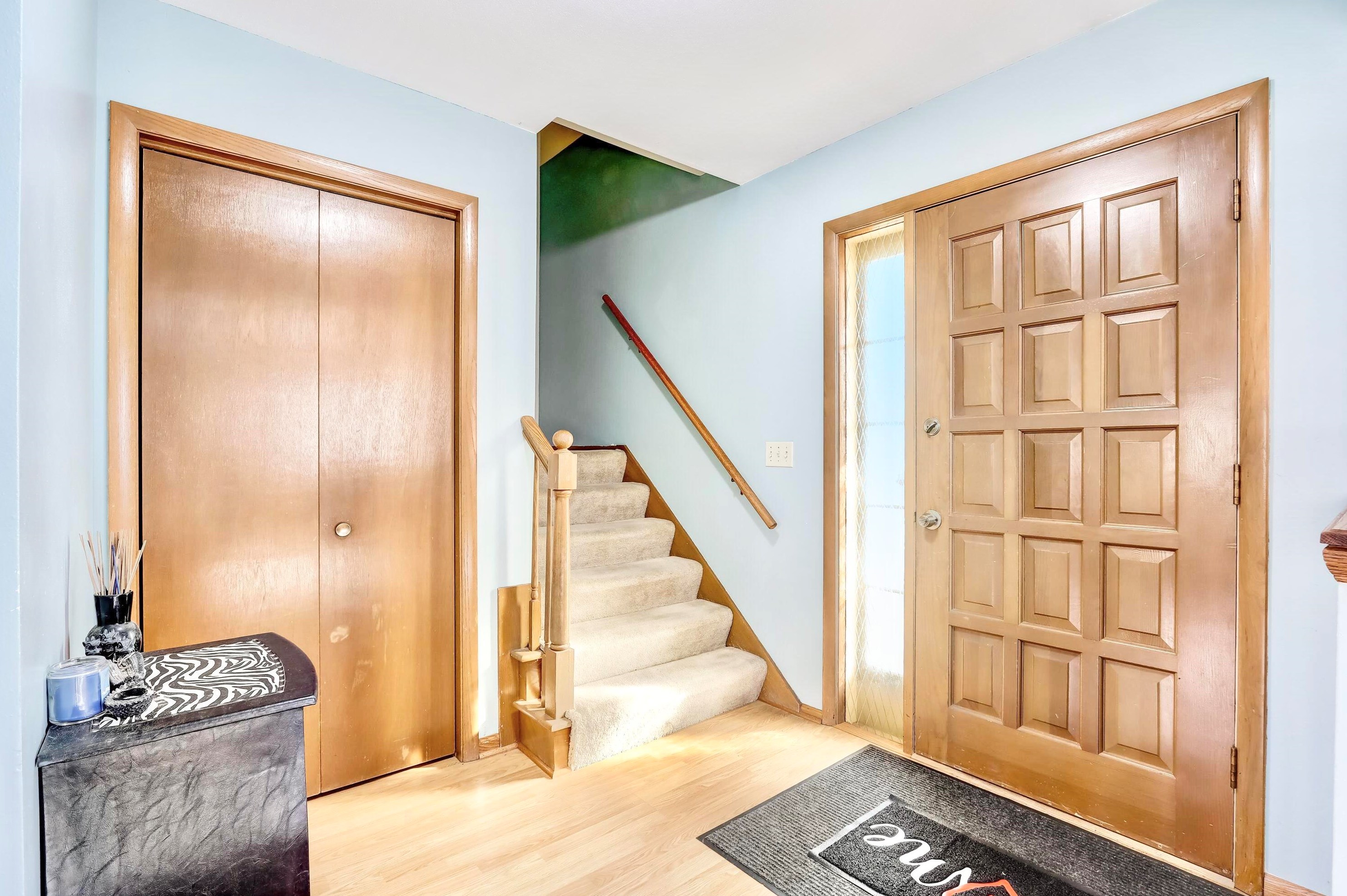 606 Glendon Way, Waukesha, WI 53188