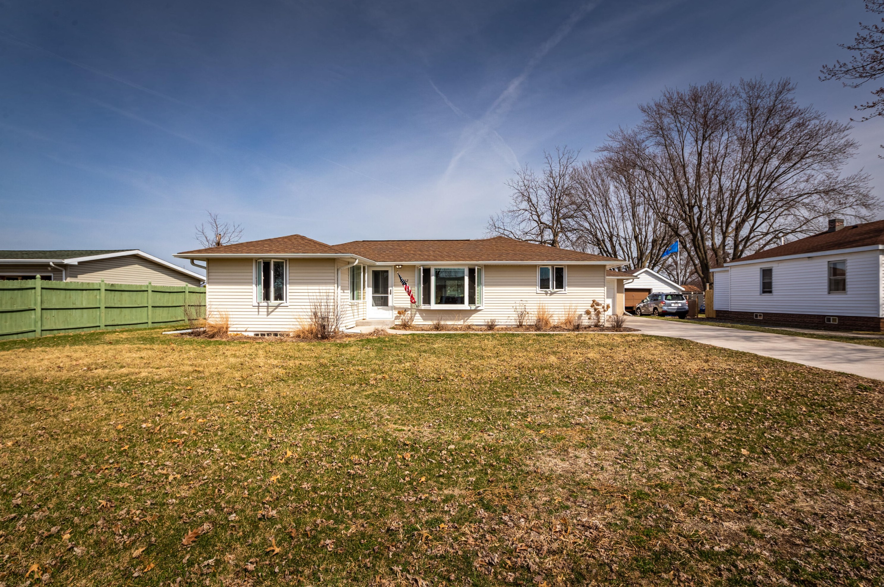 2552 Bainbridge St, La Crosse, WI 54603