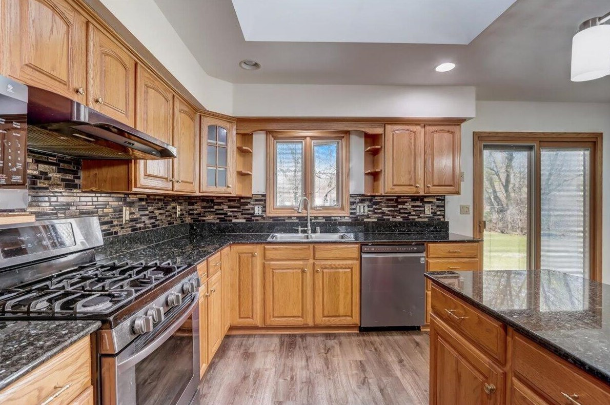 6441 Alberta Ct, Milwaukee WI  53217-4018 exterior