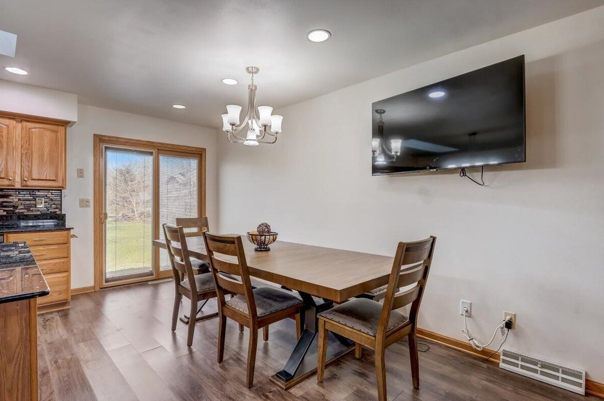 6441 Alberta Ct, Milwaukee WI  53217-4018 exterior