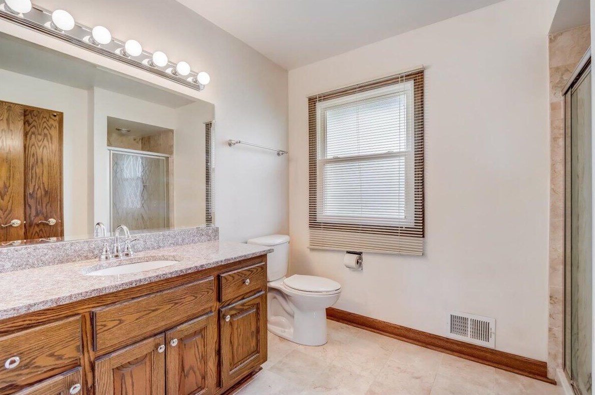 6441 Alberta Ct, Milwaukee WI  53217-4018 exterior