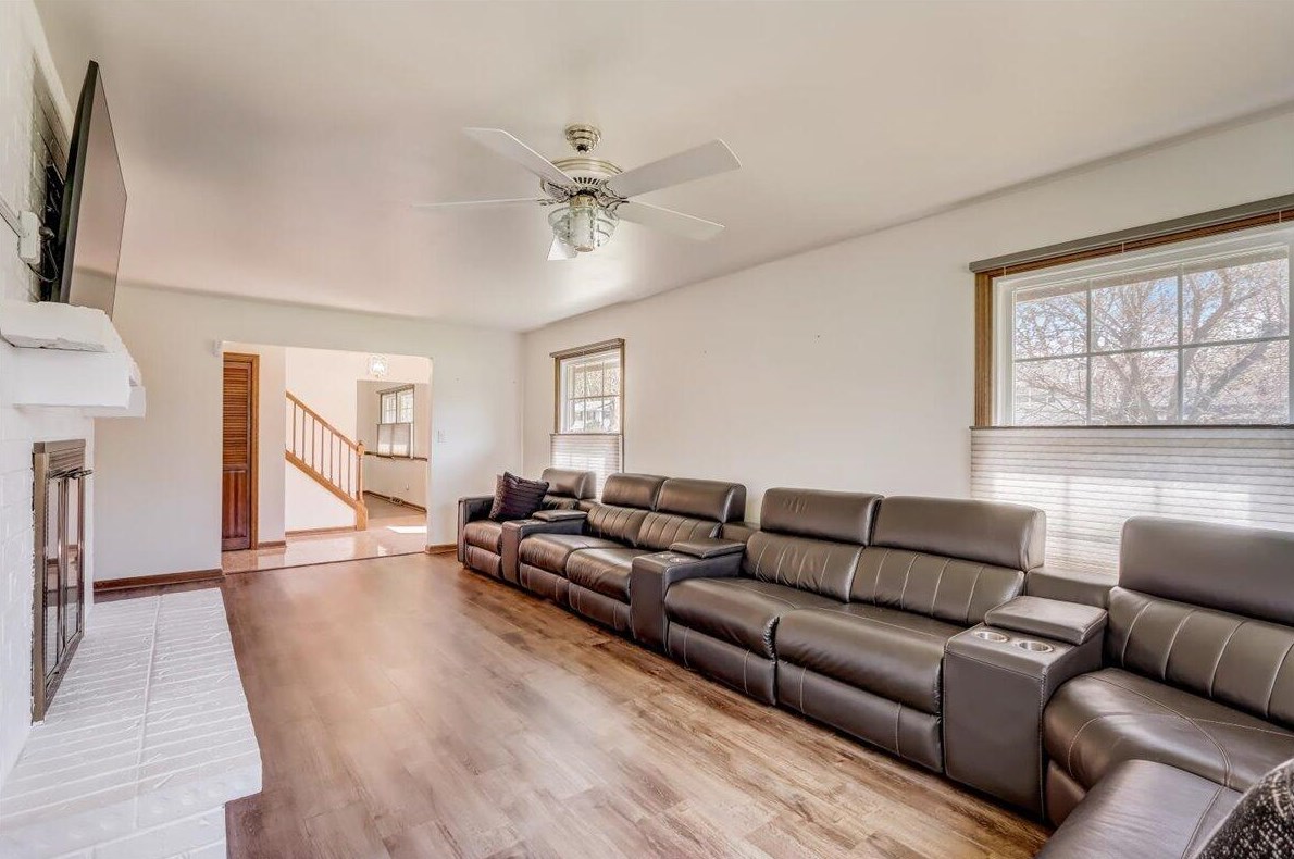 6441 Alberta Ct, Milwaukee WI  53217-4018 exterior
