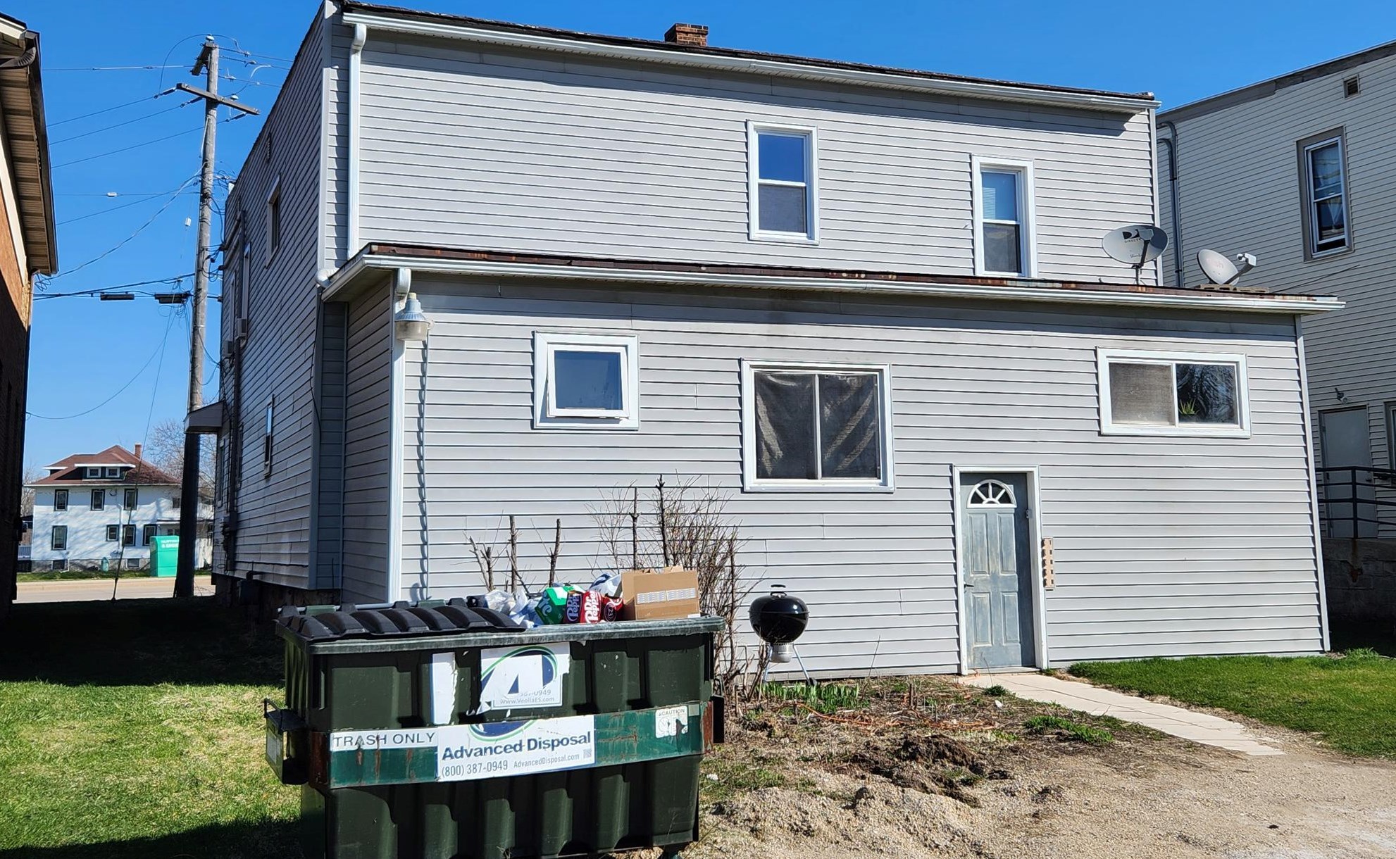 353 Main St, Allenton, WI 53002