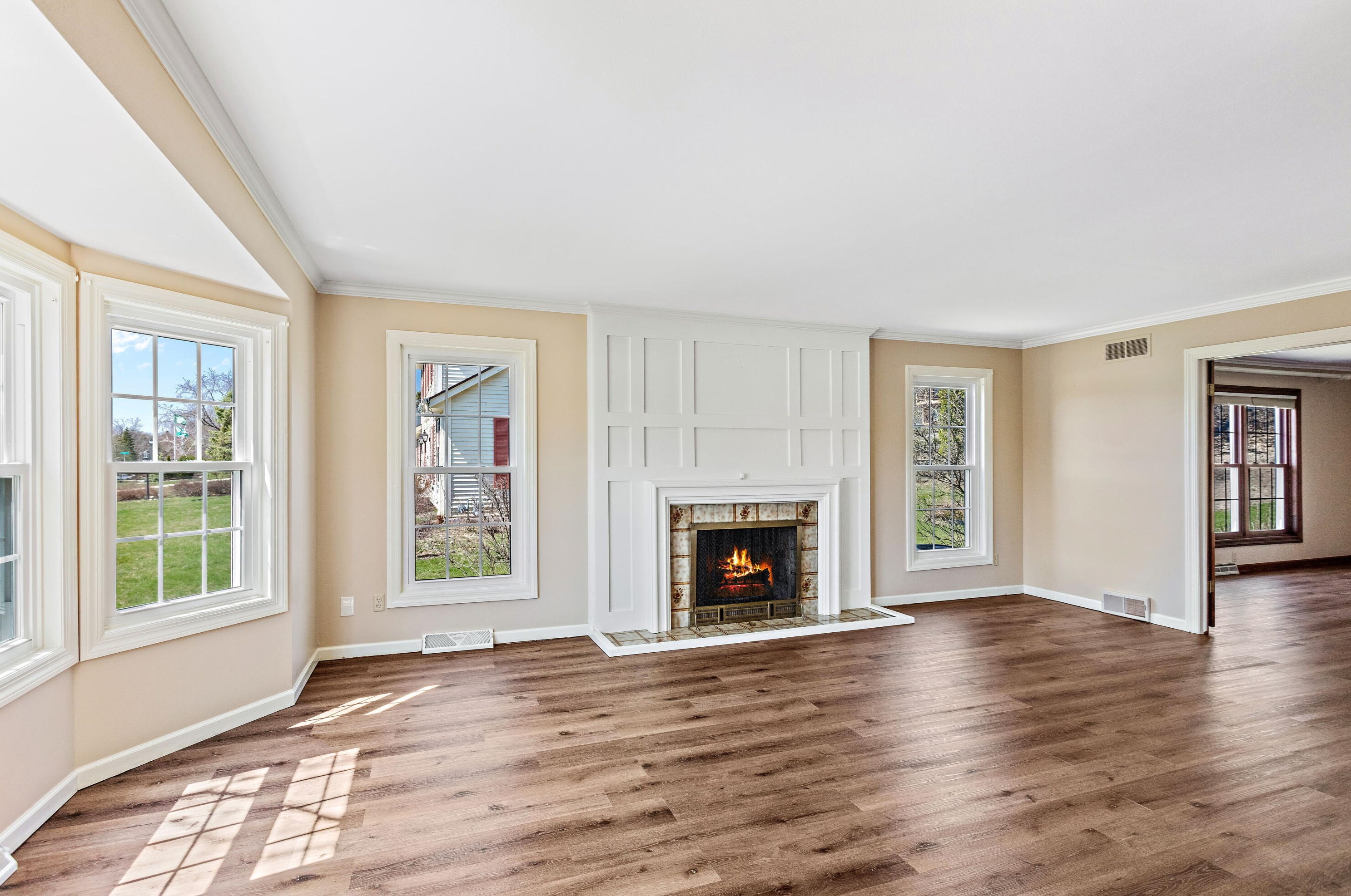 11830 W Waterford Ave, Milwaukee, WI 53228