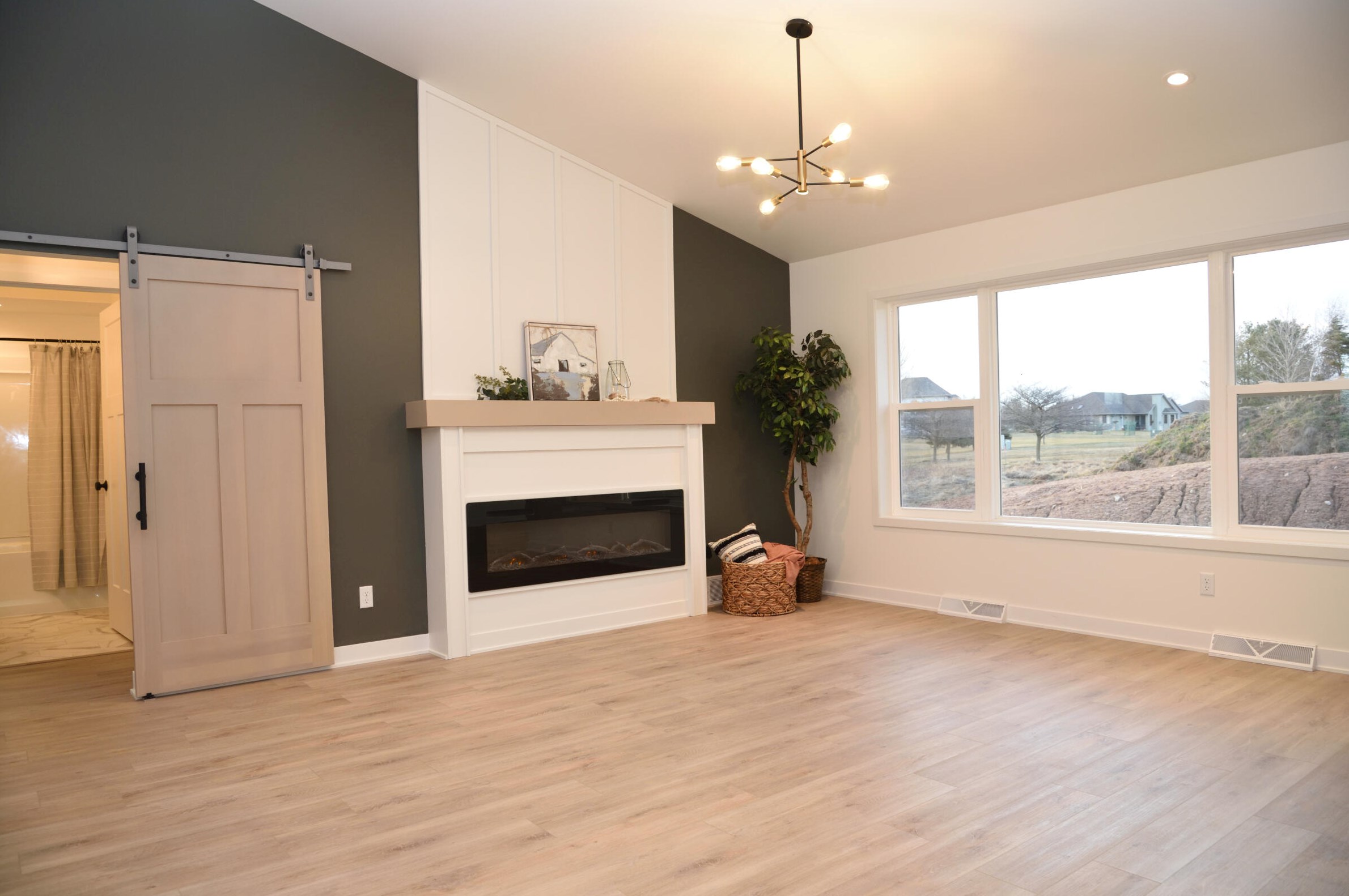 1920 Vincent Dr, Sheboygan WI  53081-8577 exterior