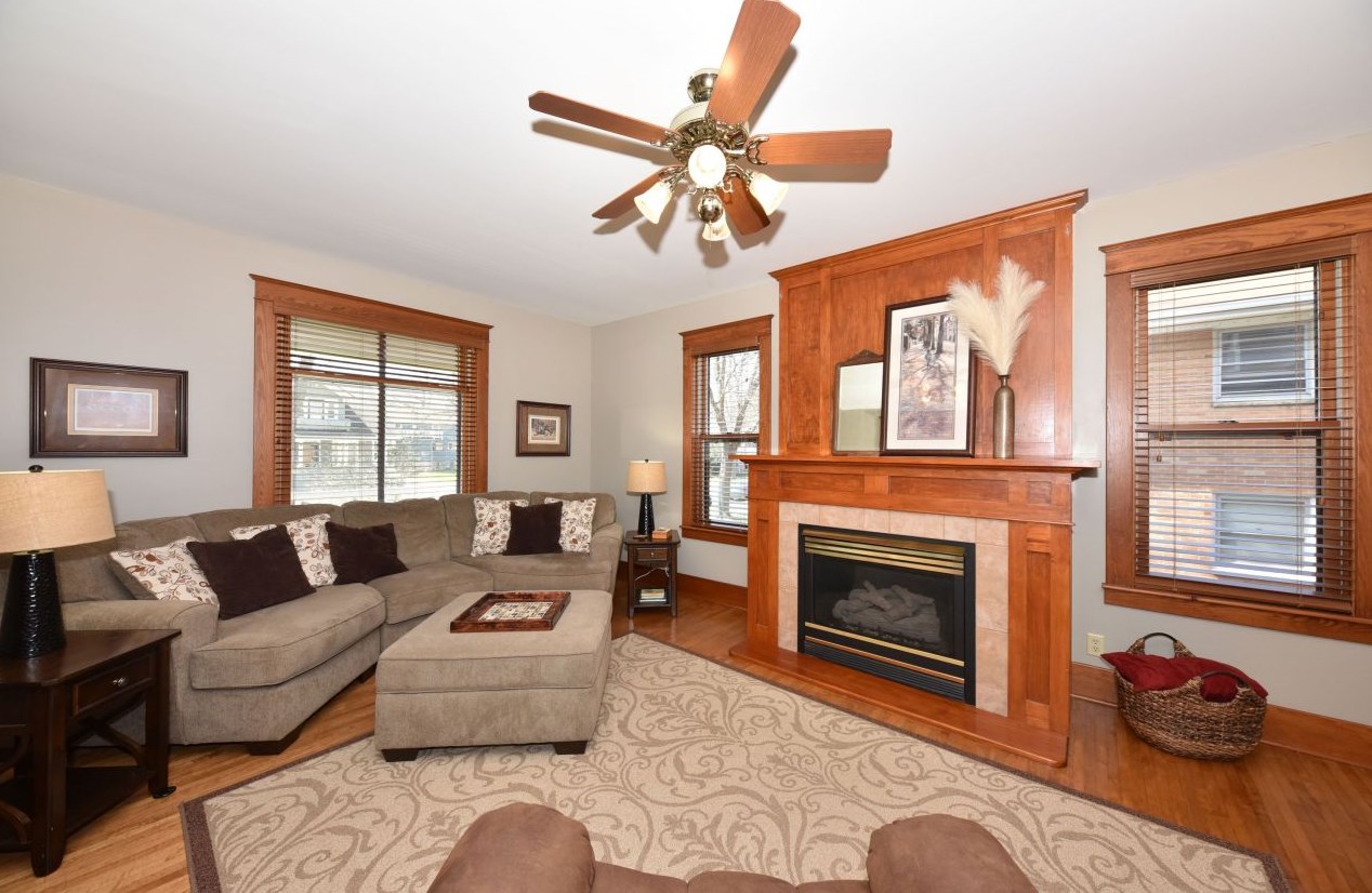 401 Randall St, Waukesha, WI 53188