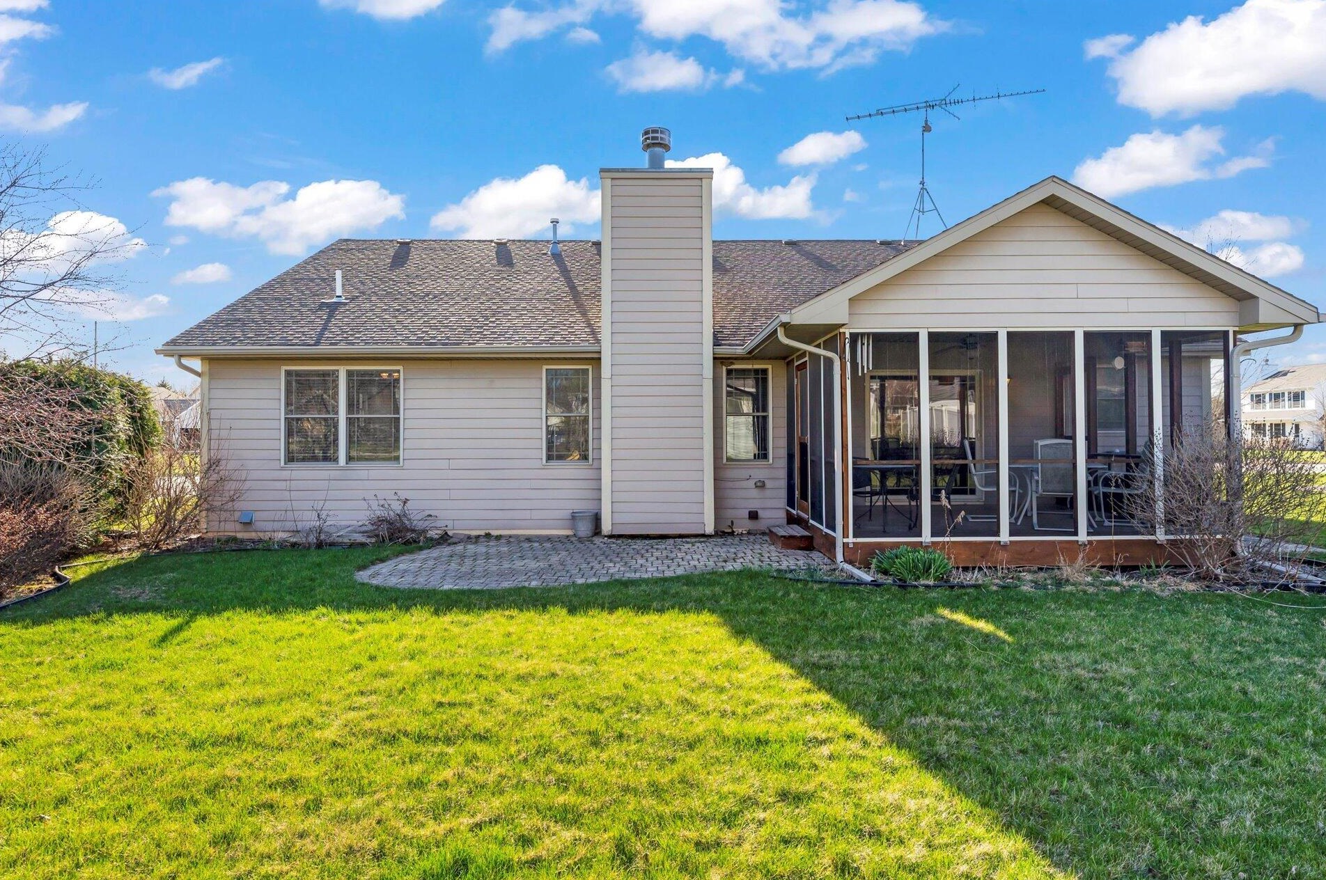 773 N Andria Dr, Lake Geneva, WI 53147