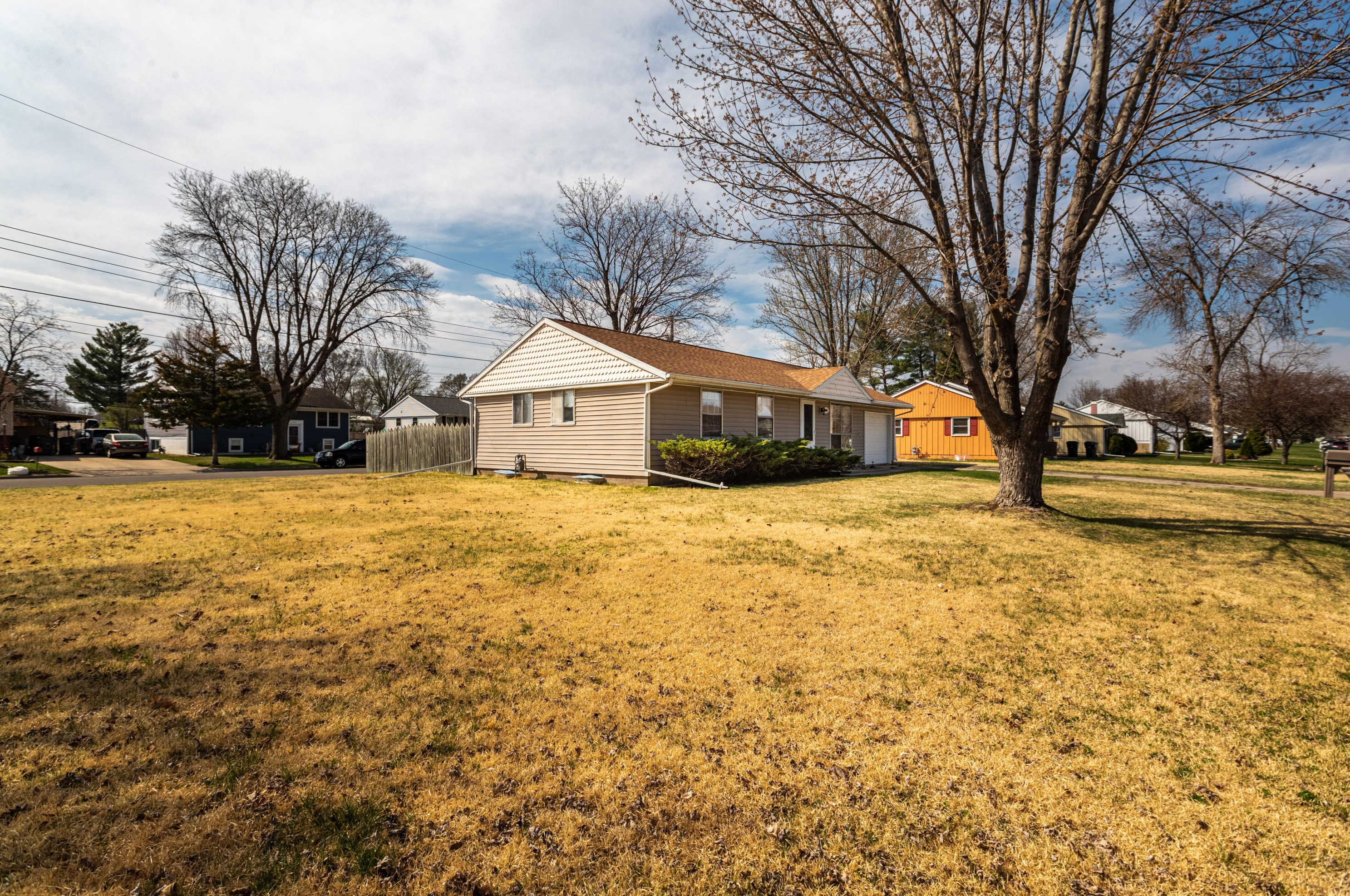 3154 31st St, La Crosse, WI 54601-7758