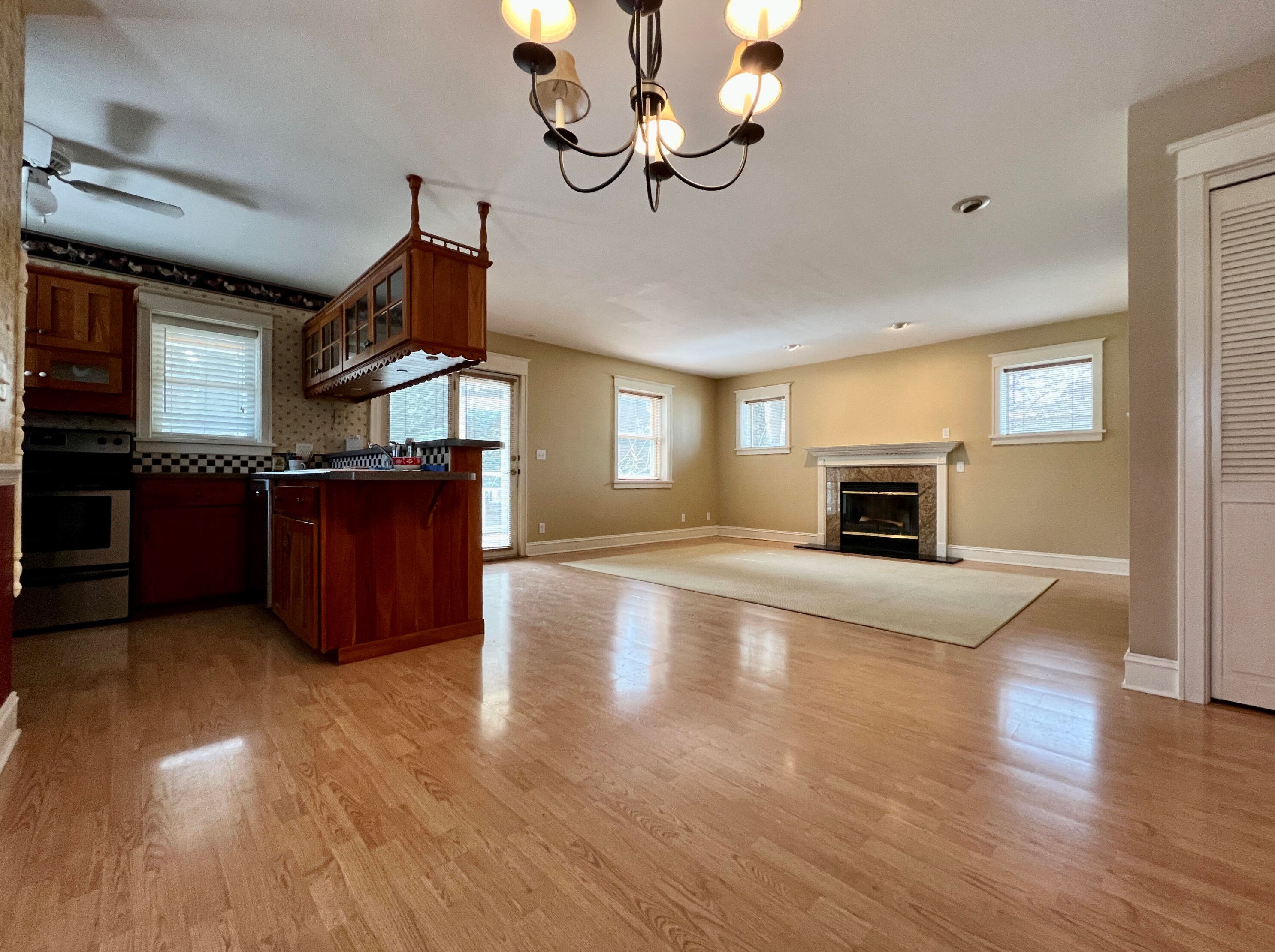 107 Water St, Slinger, WI 53086
