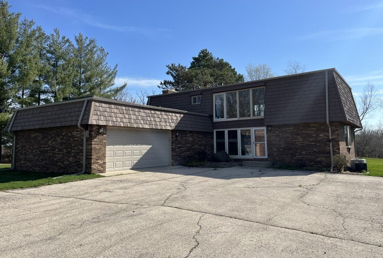 23403 60th St, Paddock Lake WI  53168-9649 exterior