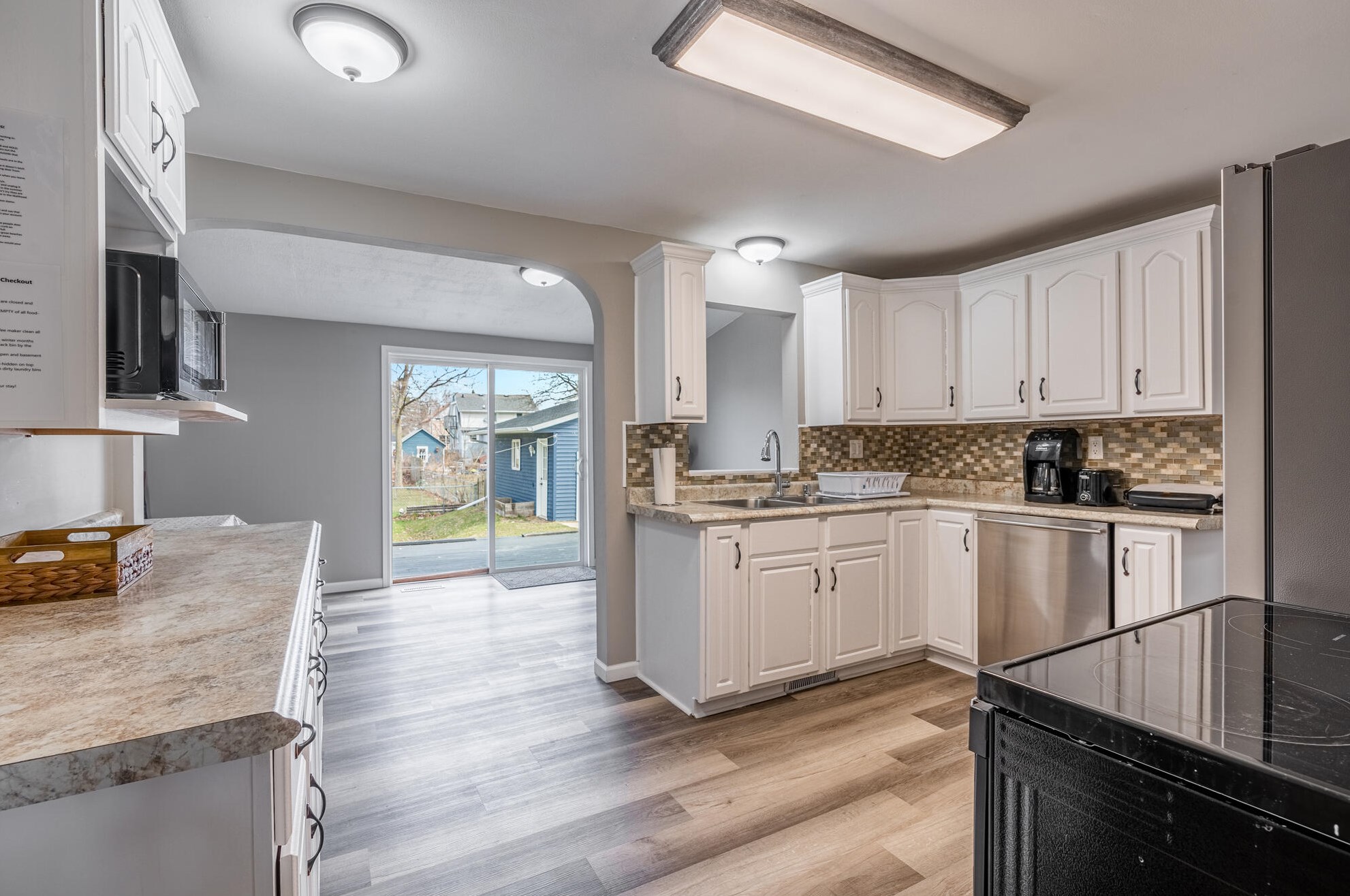 2014 12th St, Two Rivers, WI 54241