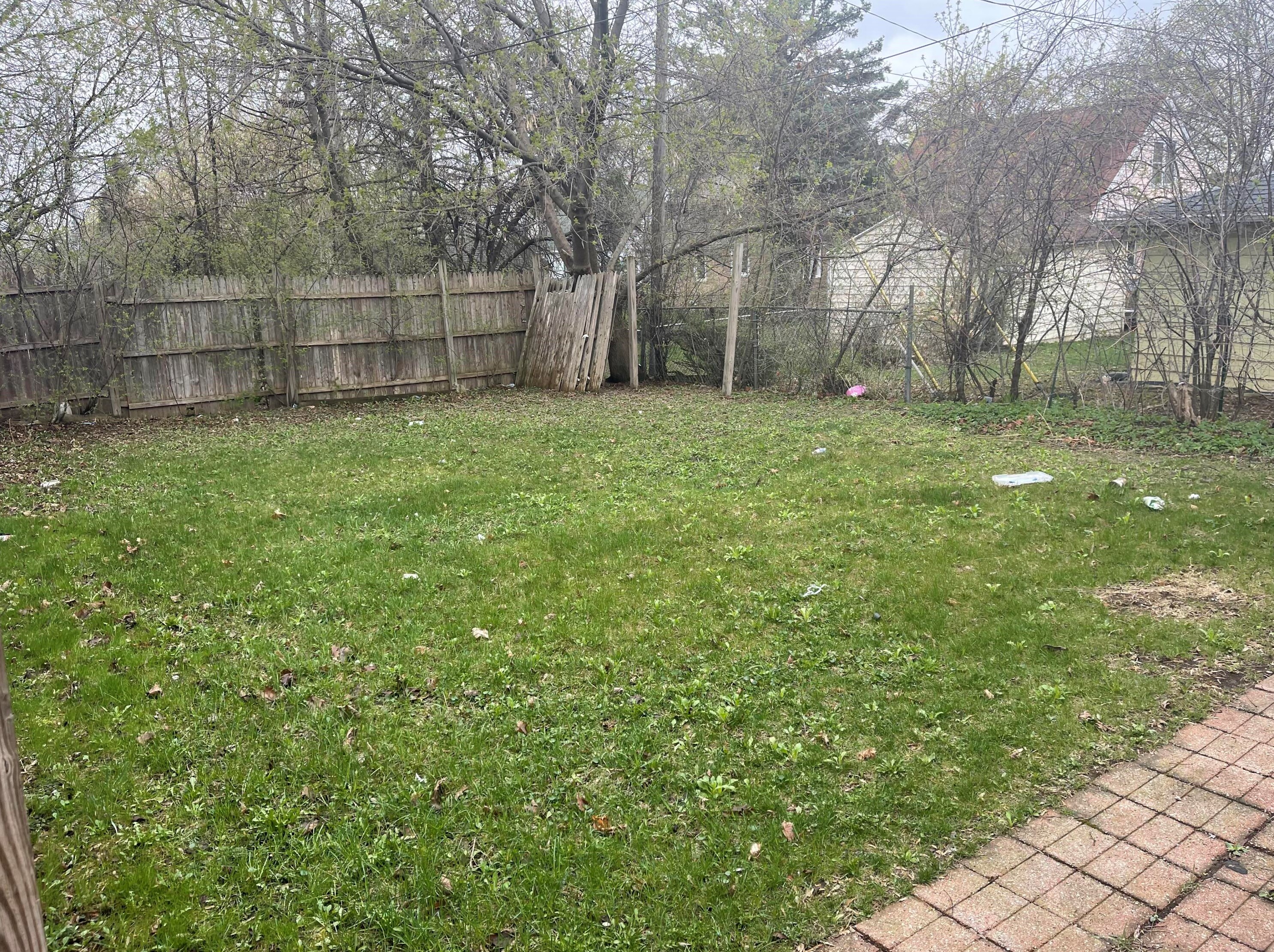 5961 42nd St, Milwaukee WI  53209-3938 exterior