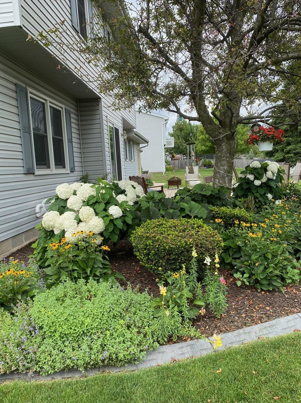 3978 Madison Blvd, Hales Corners WI  53132-9426 exterior