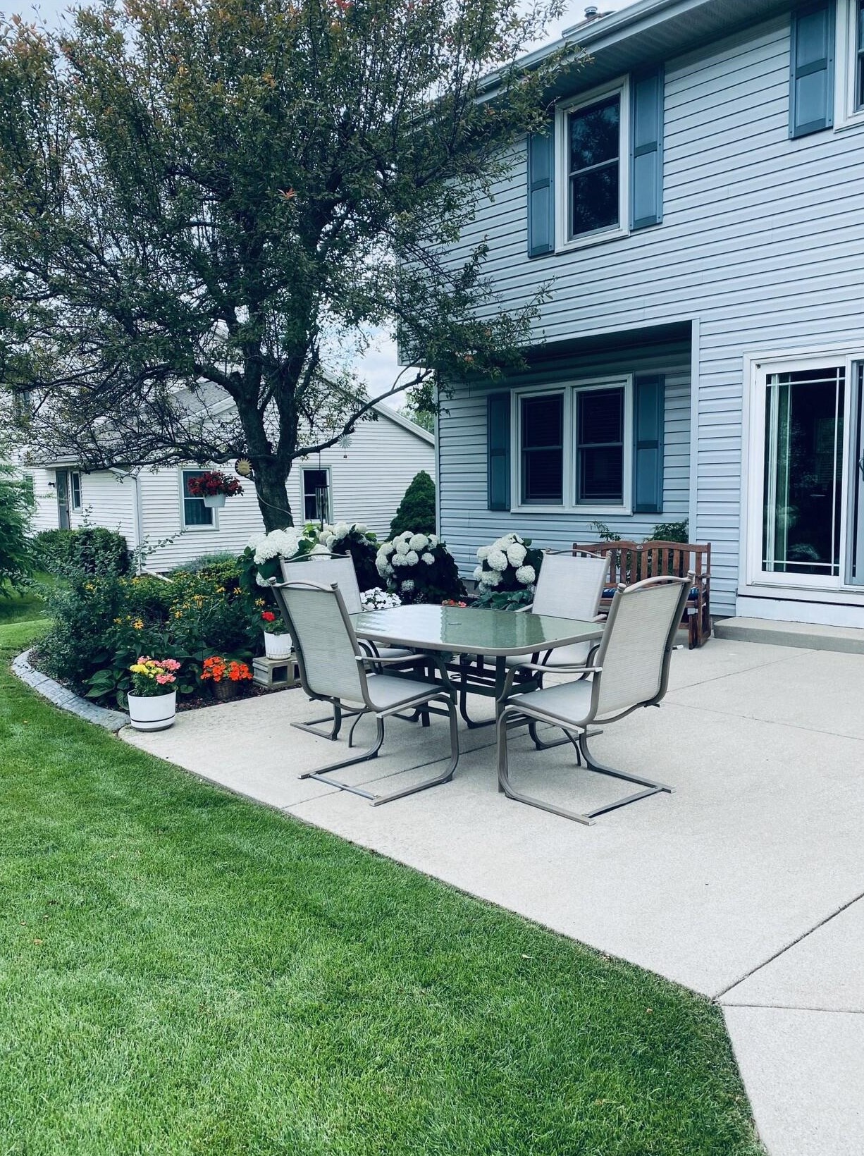 3978 Madison Blvd, Hales Corners WI  53132-9426 exterior