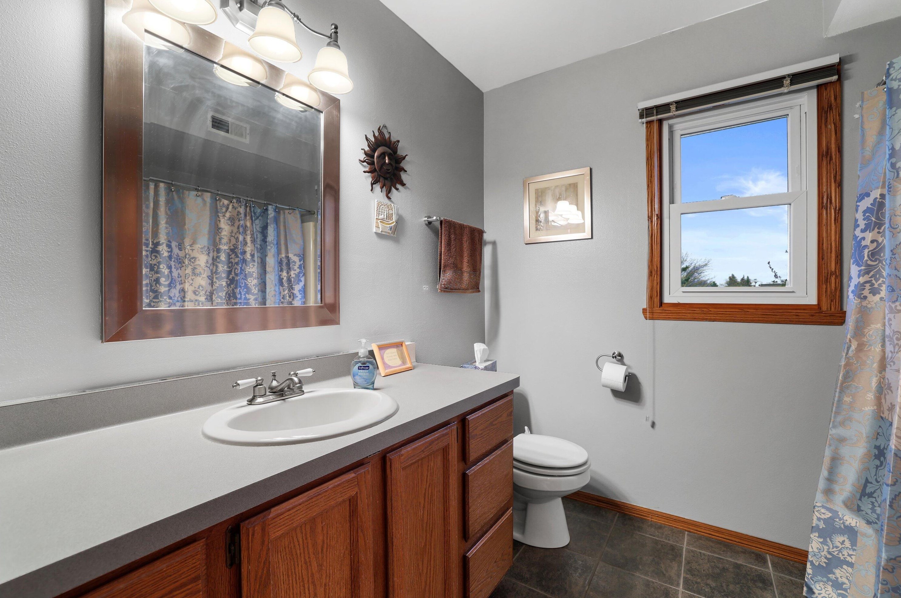 3978 Madison Blvd, Hales Corners WI  53132-9426 exterior