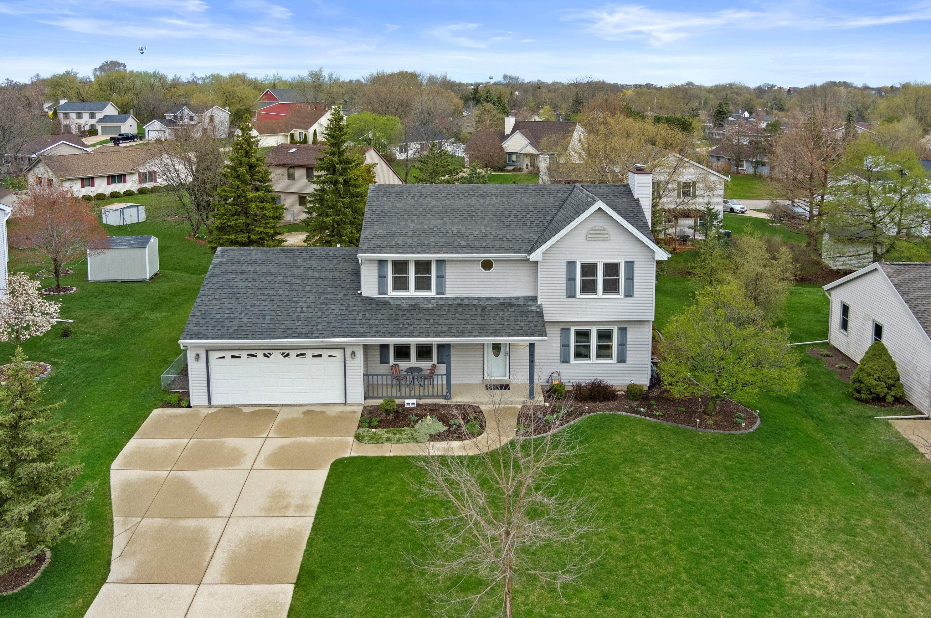 3978 Madison Blvd, Hales Corners WI  53132-9426 exterior