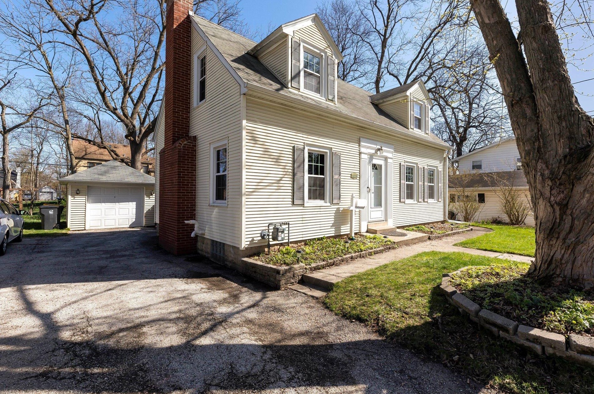 11020 Denis Ave, Hales Corners WI  53130-1855 exterior