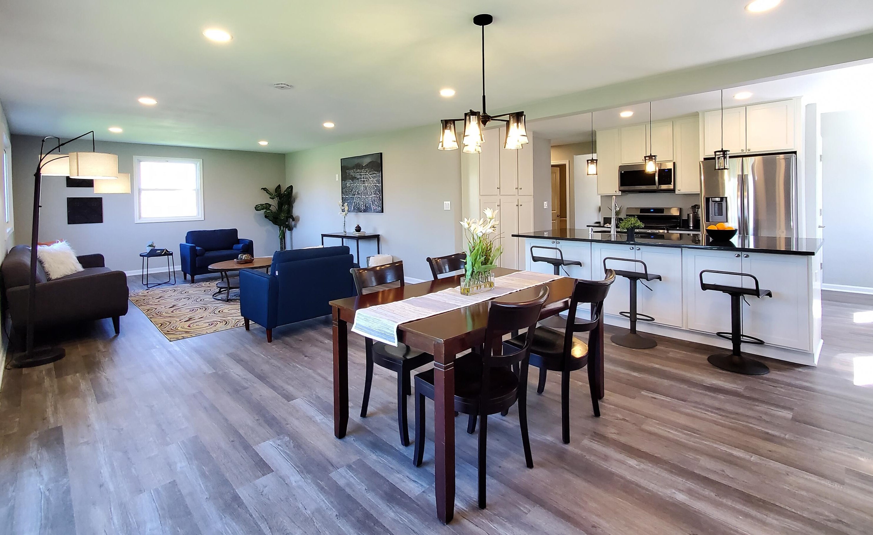 17040 Judith Ln, Brookfield, WI 53005-6324