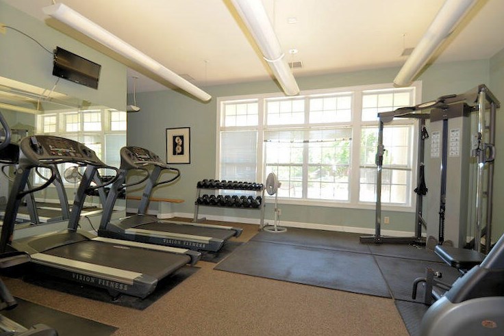 1803 Norhardt Dr, Brookfield WI  53045-5076 exterior