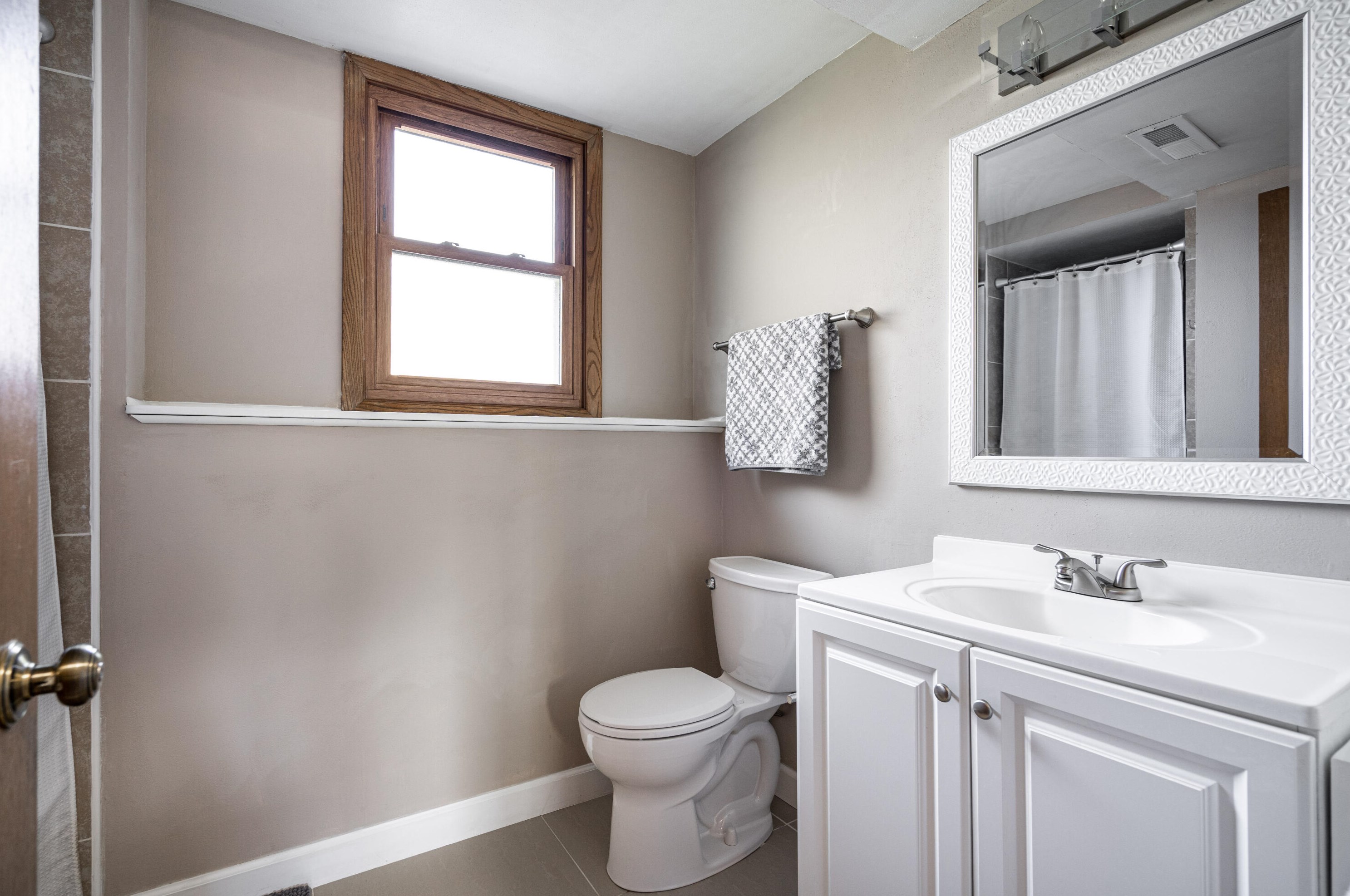 4028 Sharon Ln, Hales Corners WI  53132-9326 exterior