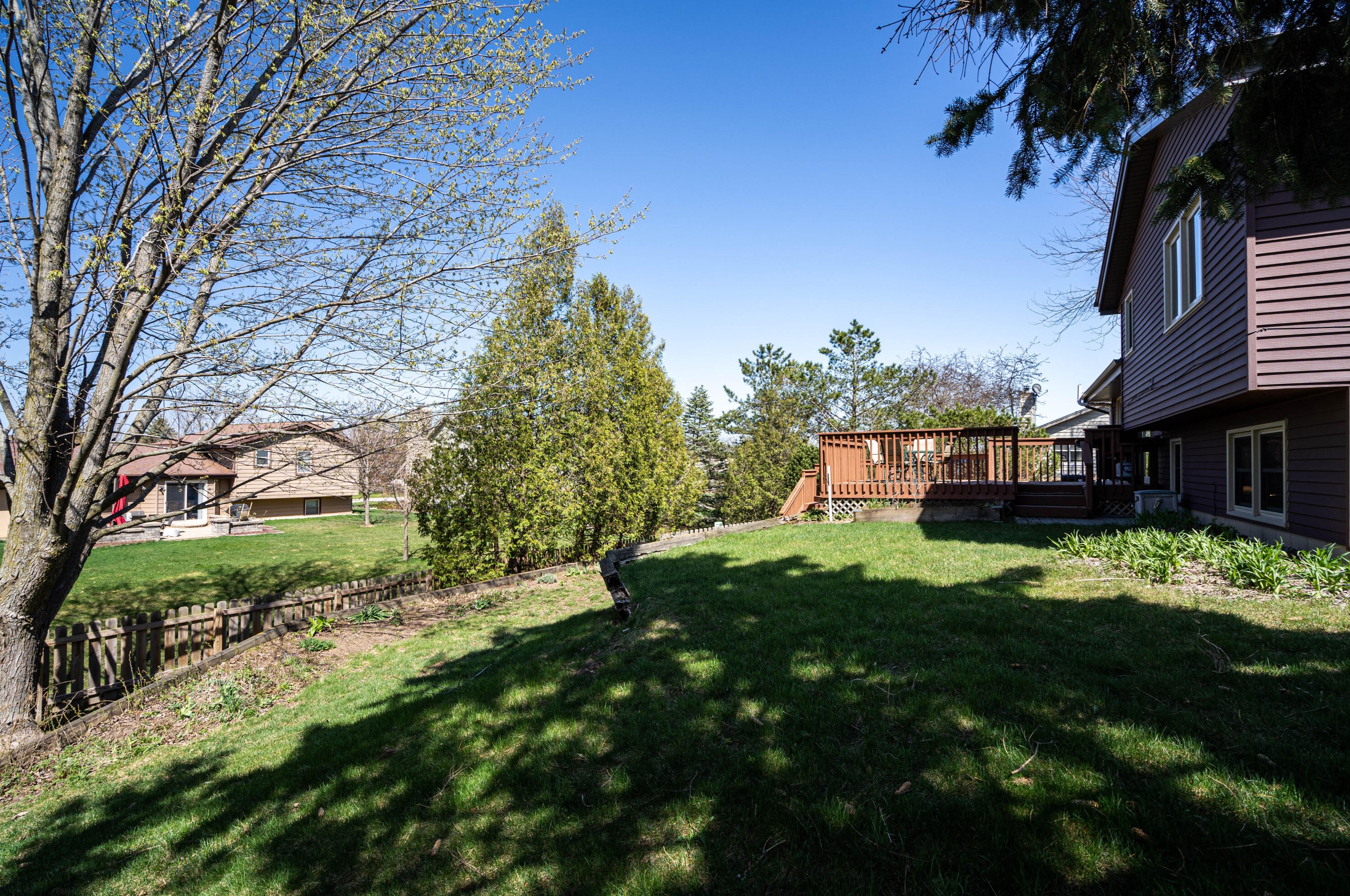 4028 Sharon Ln, Hales Corners WI  53132-9326 exterior