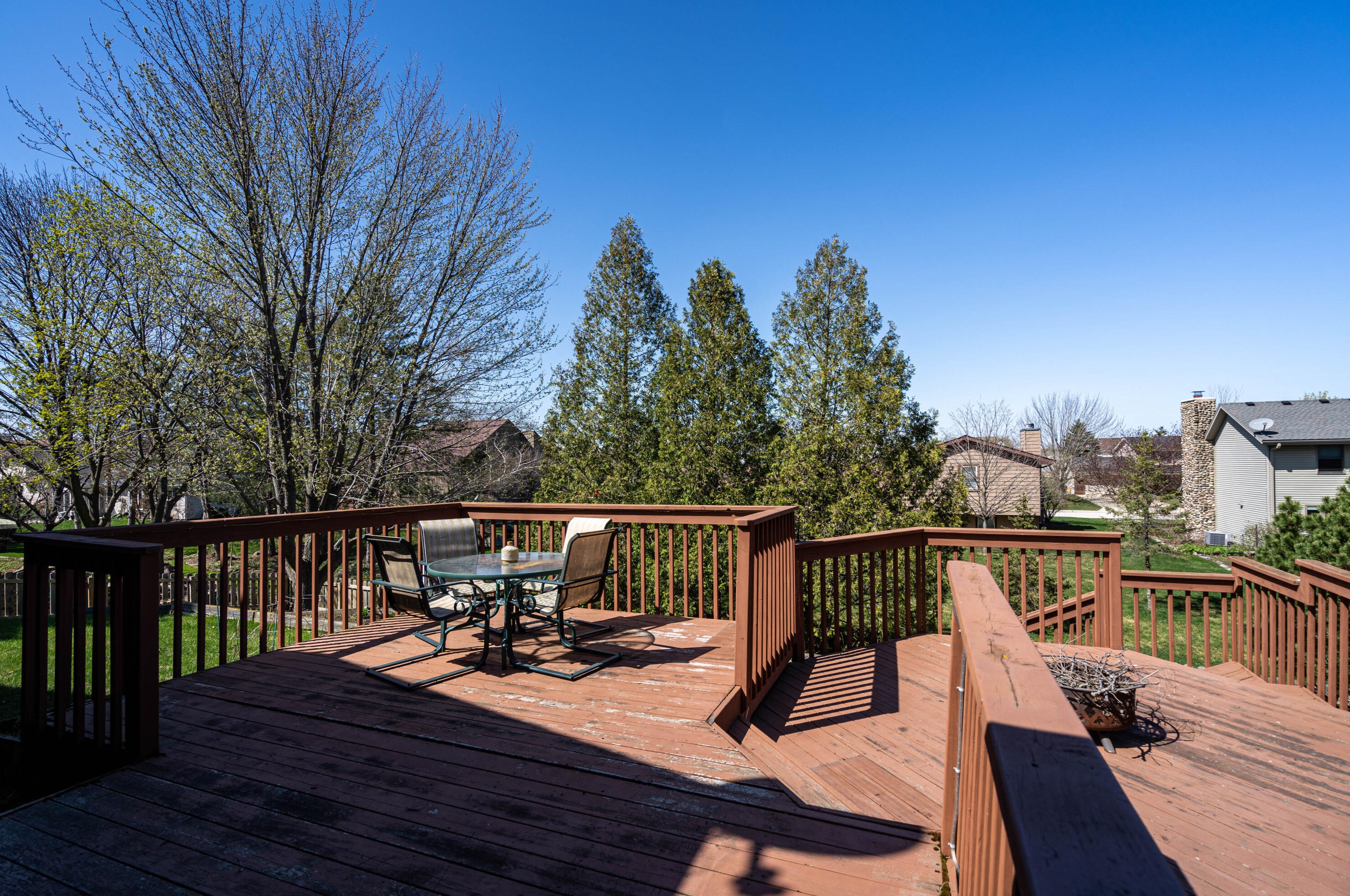 4028 Sharon Ln, Hales Corners WI  53132-9326 exterior