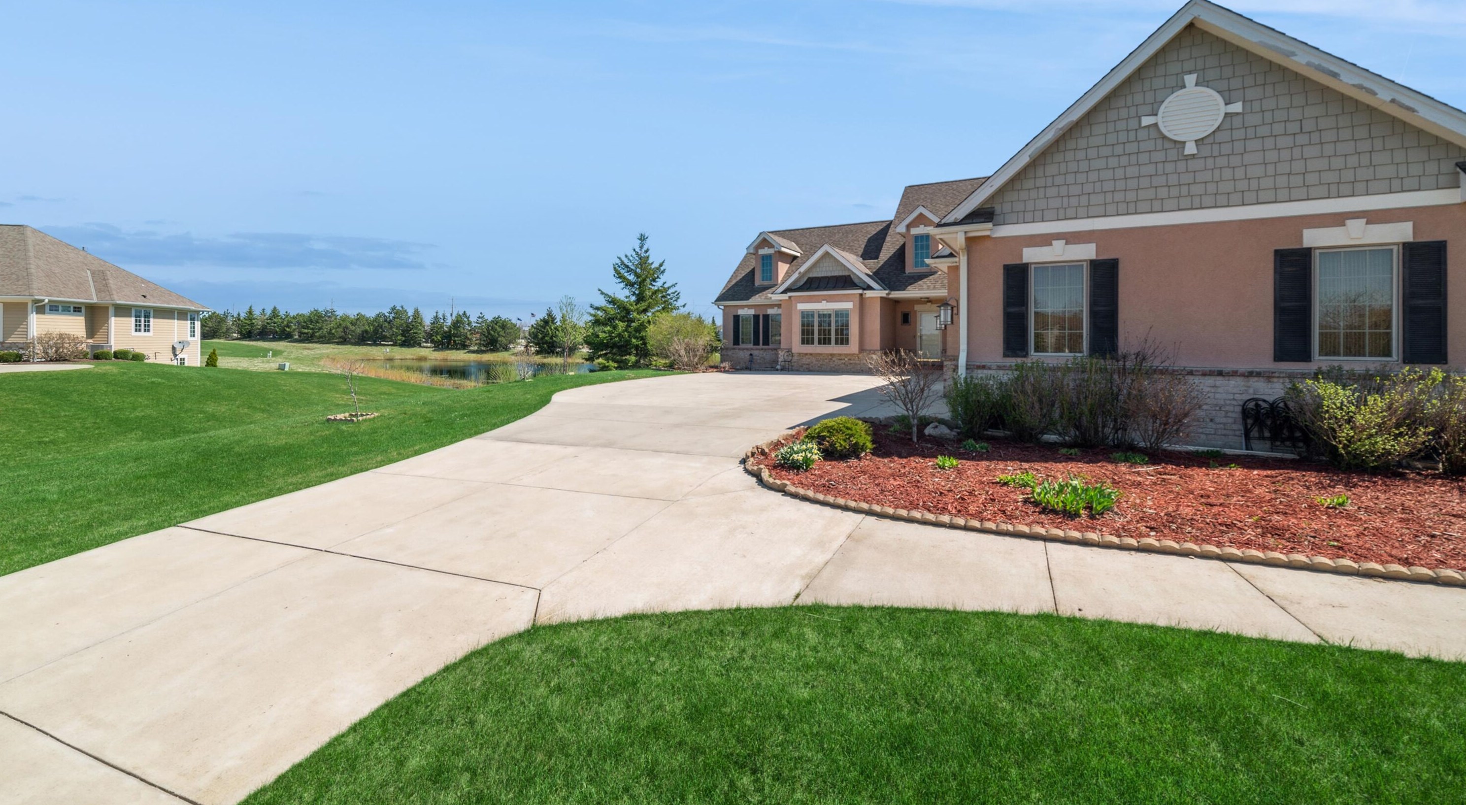 1342 W Stillwater Circle, Thiensville, WI 53092