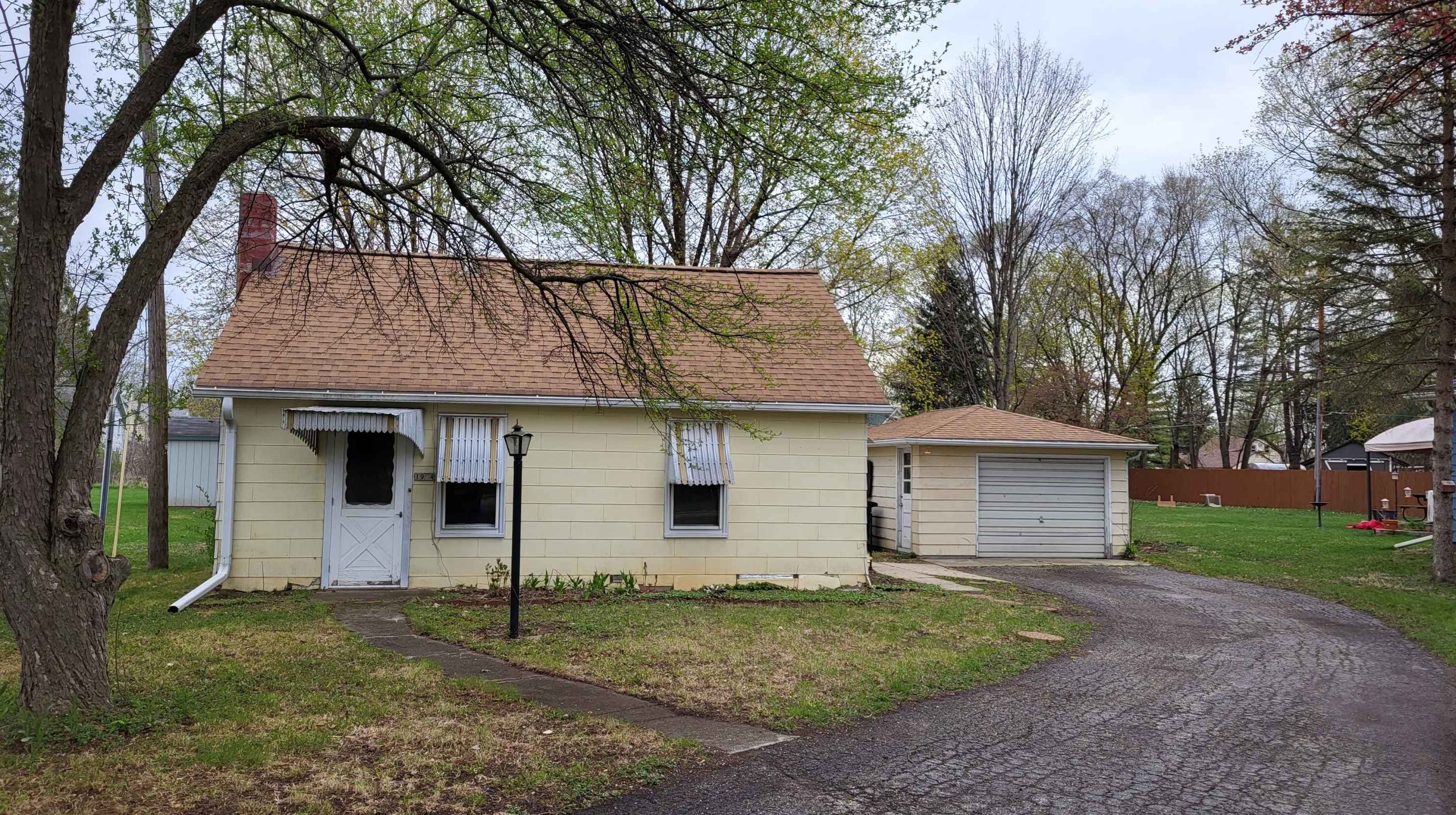 1924 Center St, East Troy, WI 53120