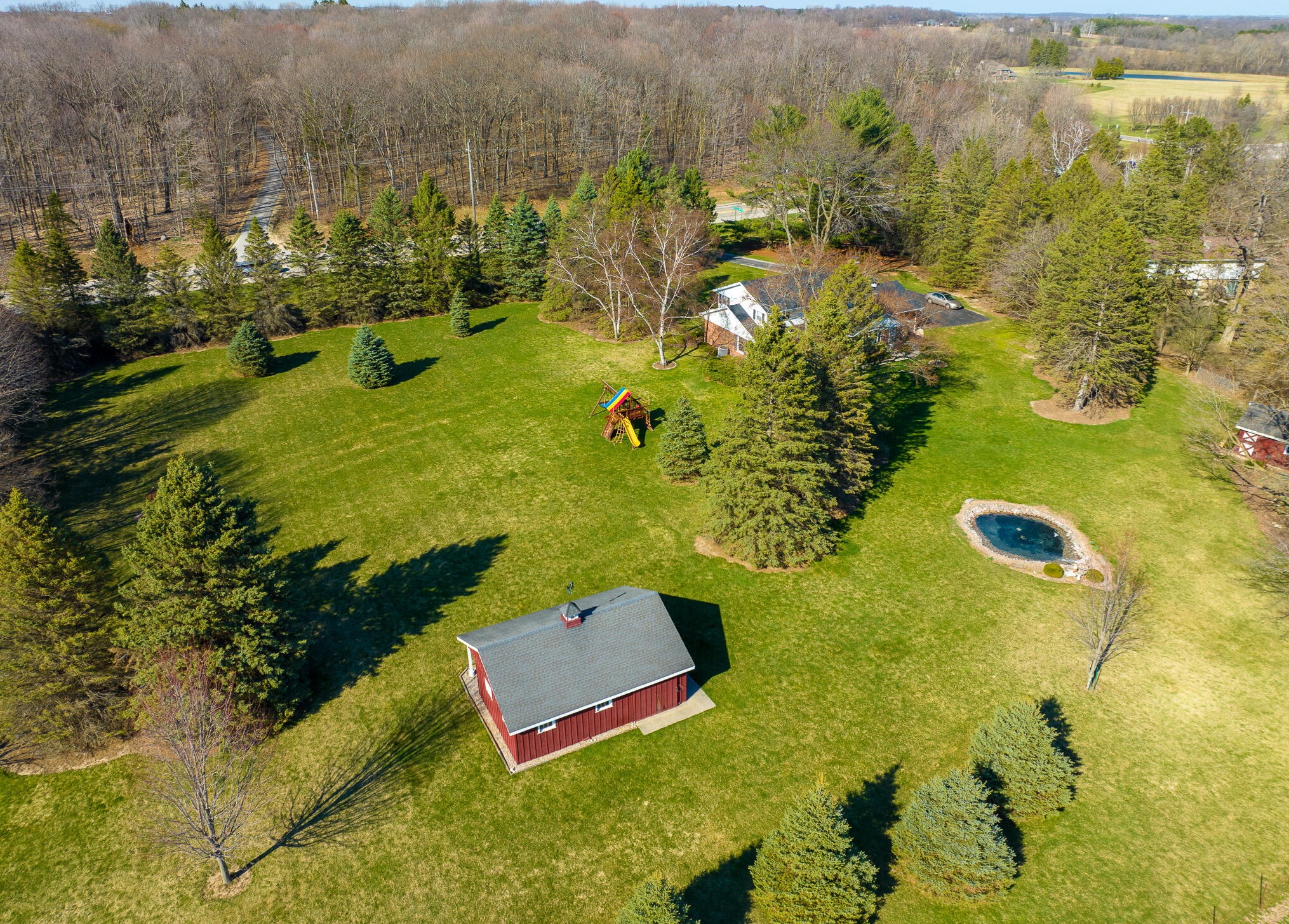 11623 W Mequon Rd, Thiensville, WI 53097