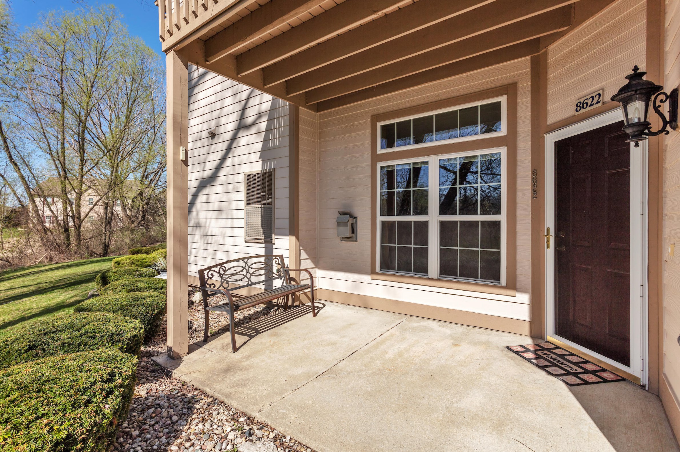 8622 S Roxbury Way, Oak Creek, WI 53154