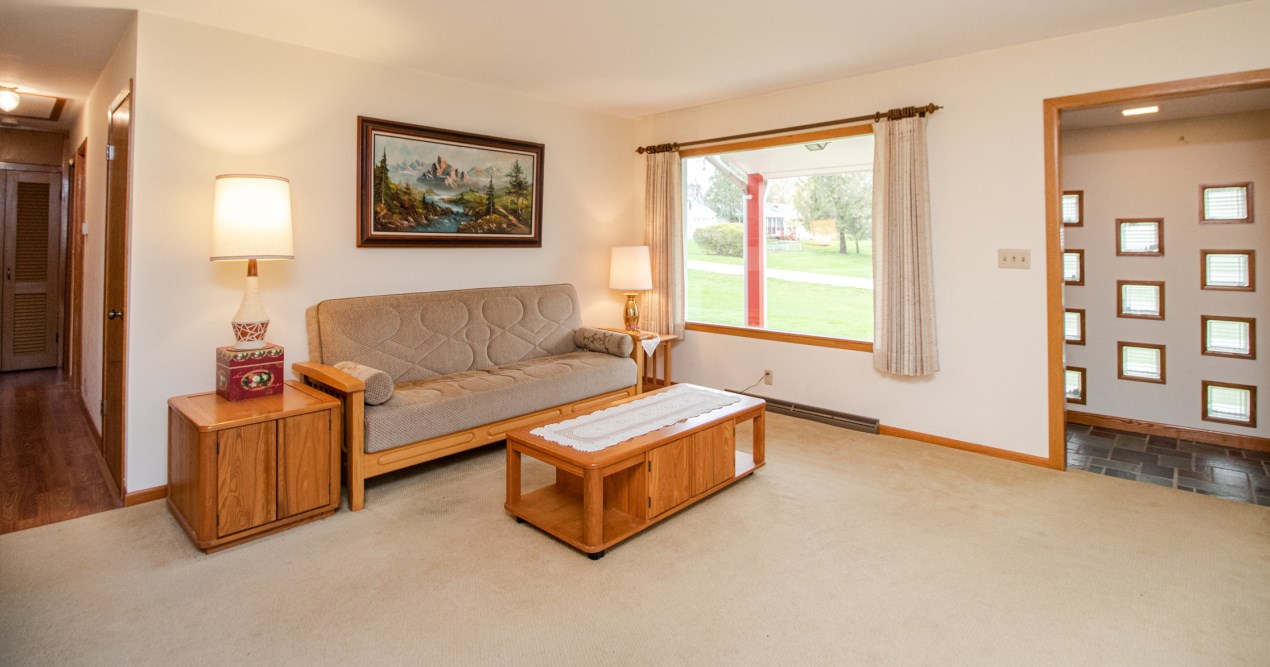 4150 143rd St, Brookfield, WI 53005-1104