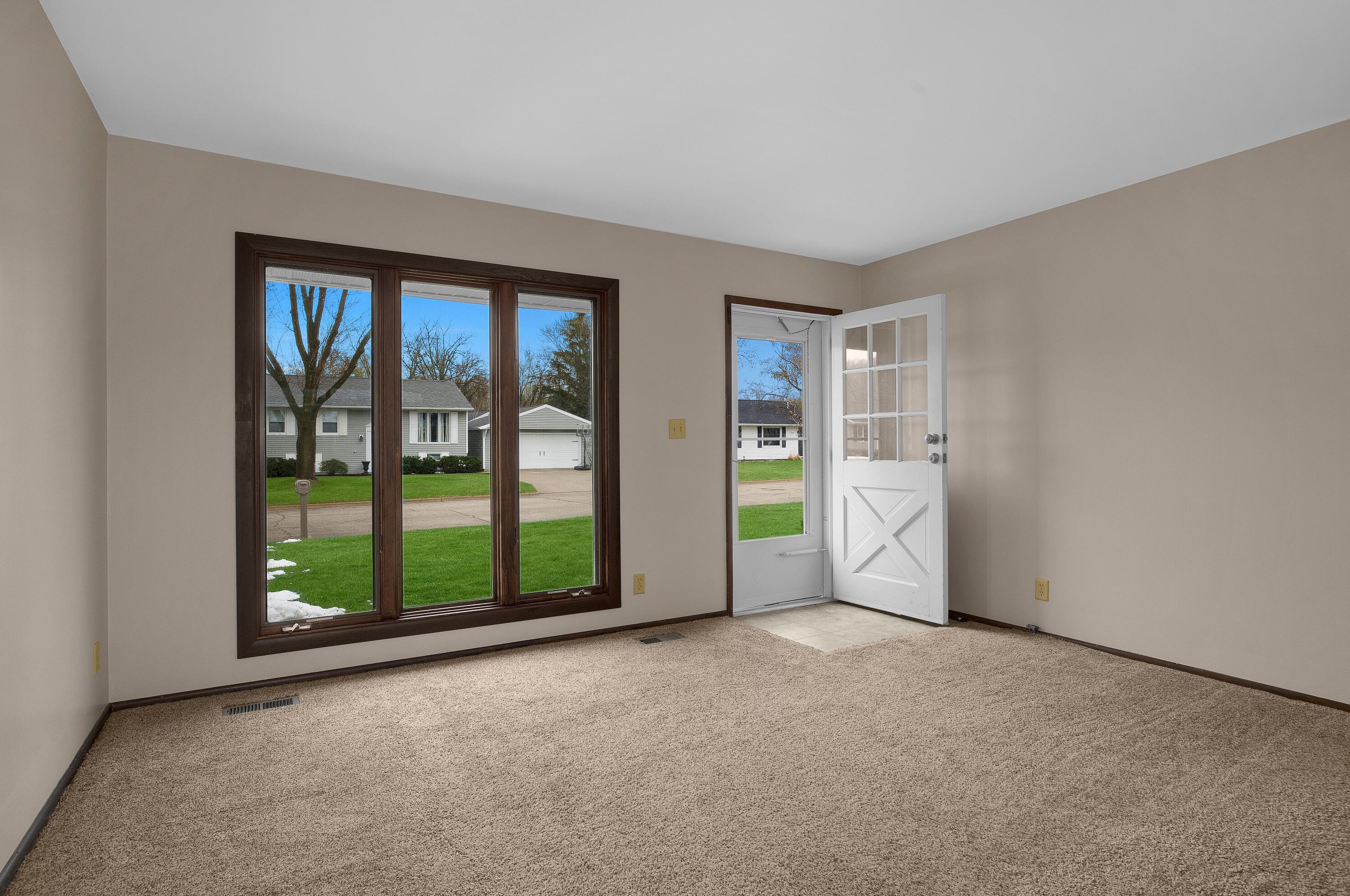 3011 Scarlett Dr, La Crosse, WI 54601