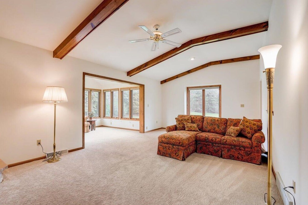 960 Lansdowne Ct, Brookfield WI  53045-4460 exterior